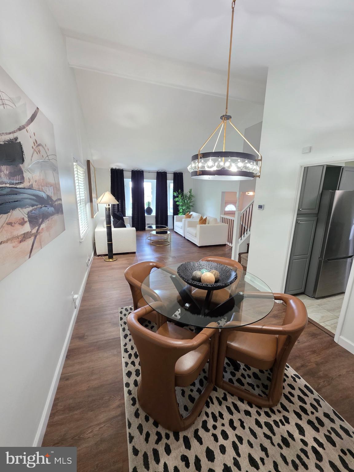 CRESTWOOD - Residential