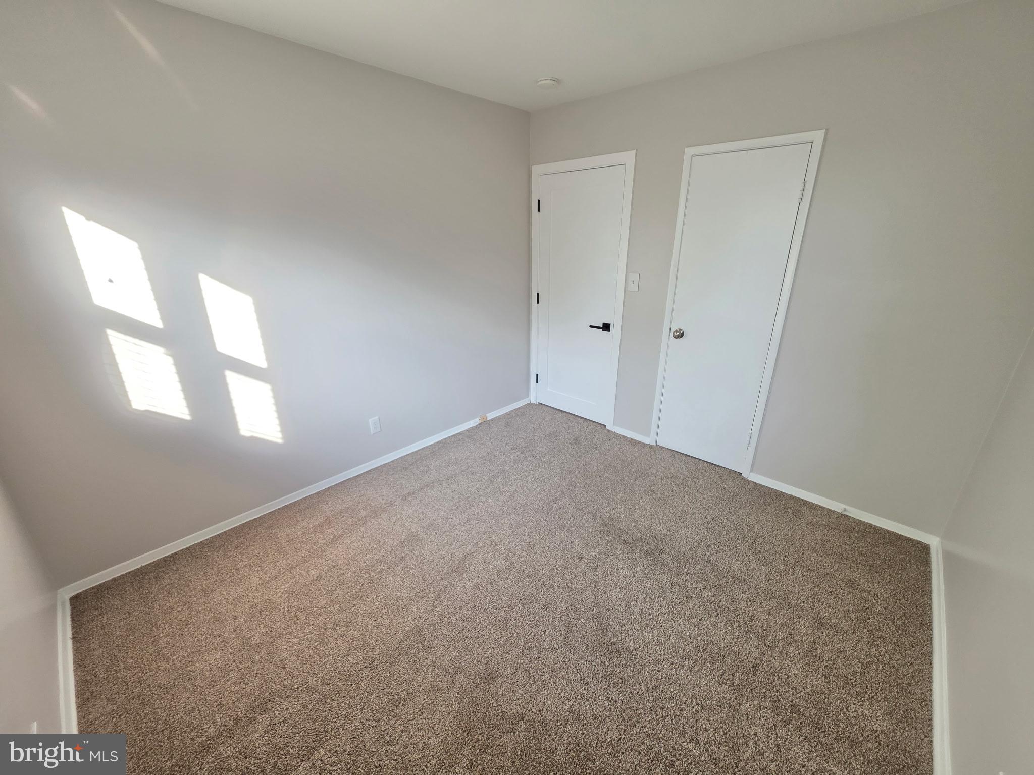 CRESTWOOD - Residential