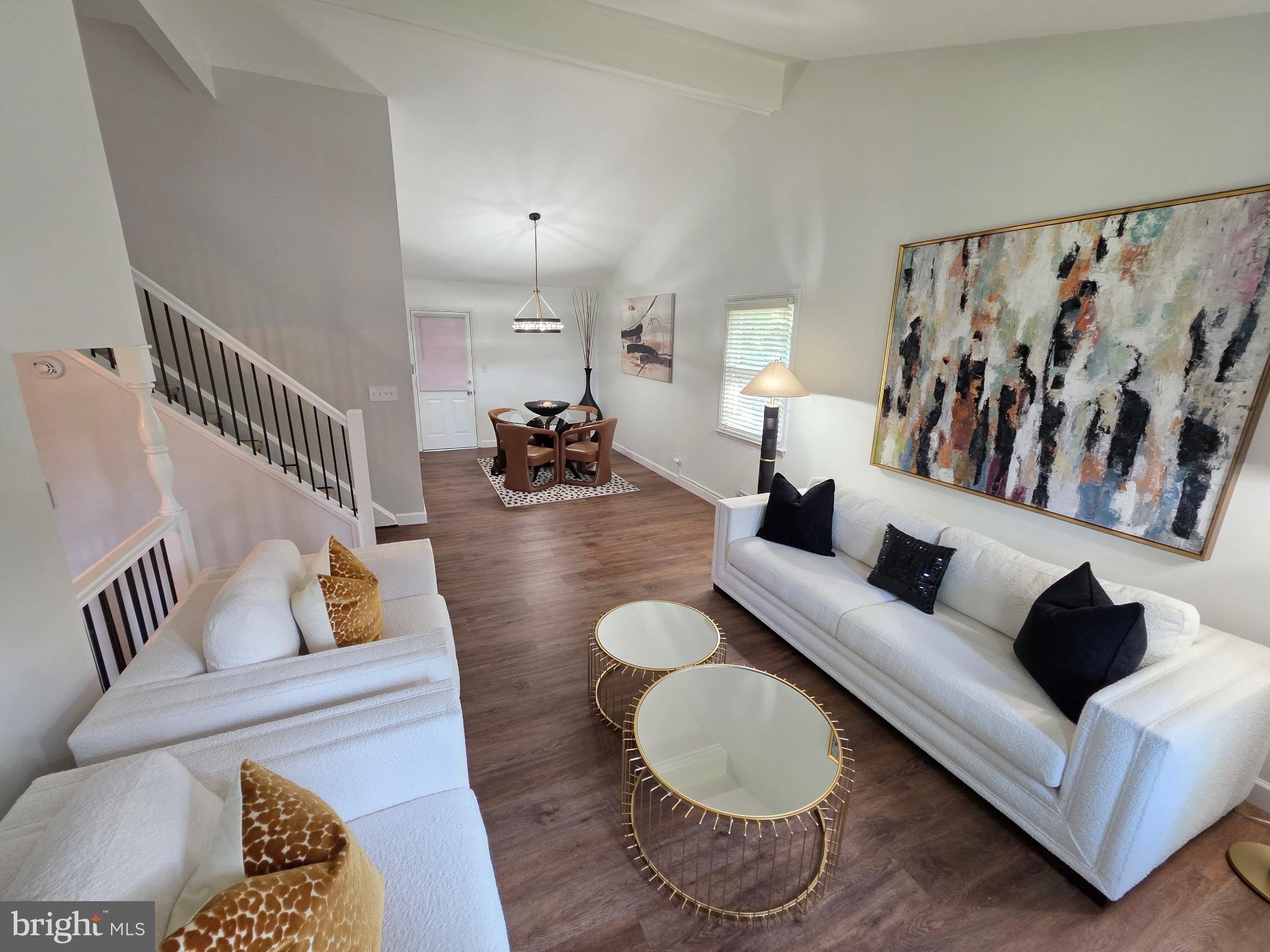 CRESTWOOD - Residential