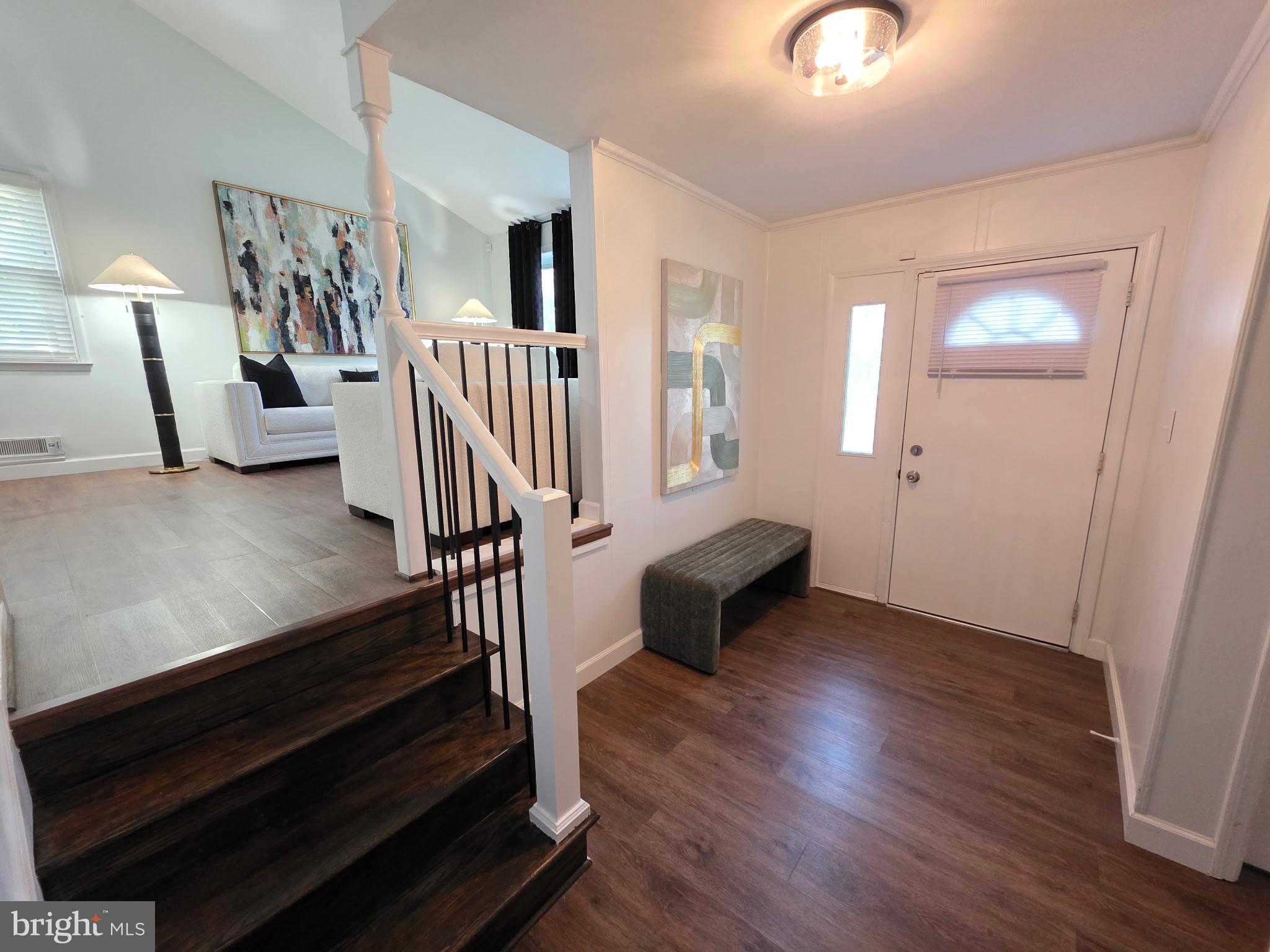 CRESTWOOD - Residential