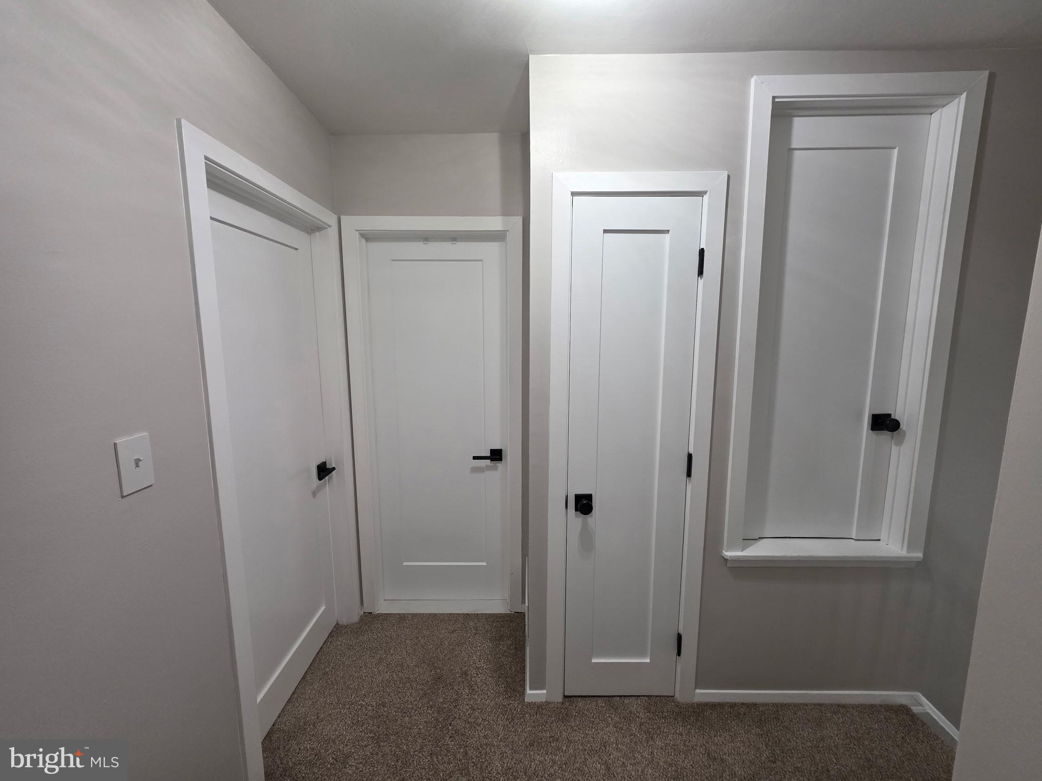 CRESTWOOD - Residential