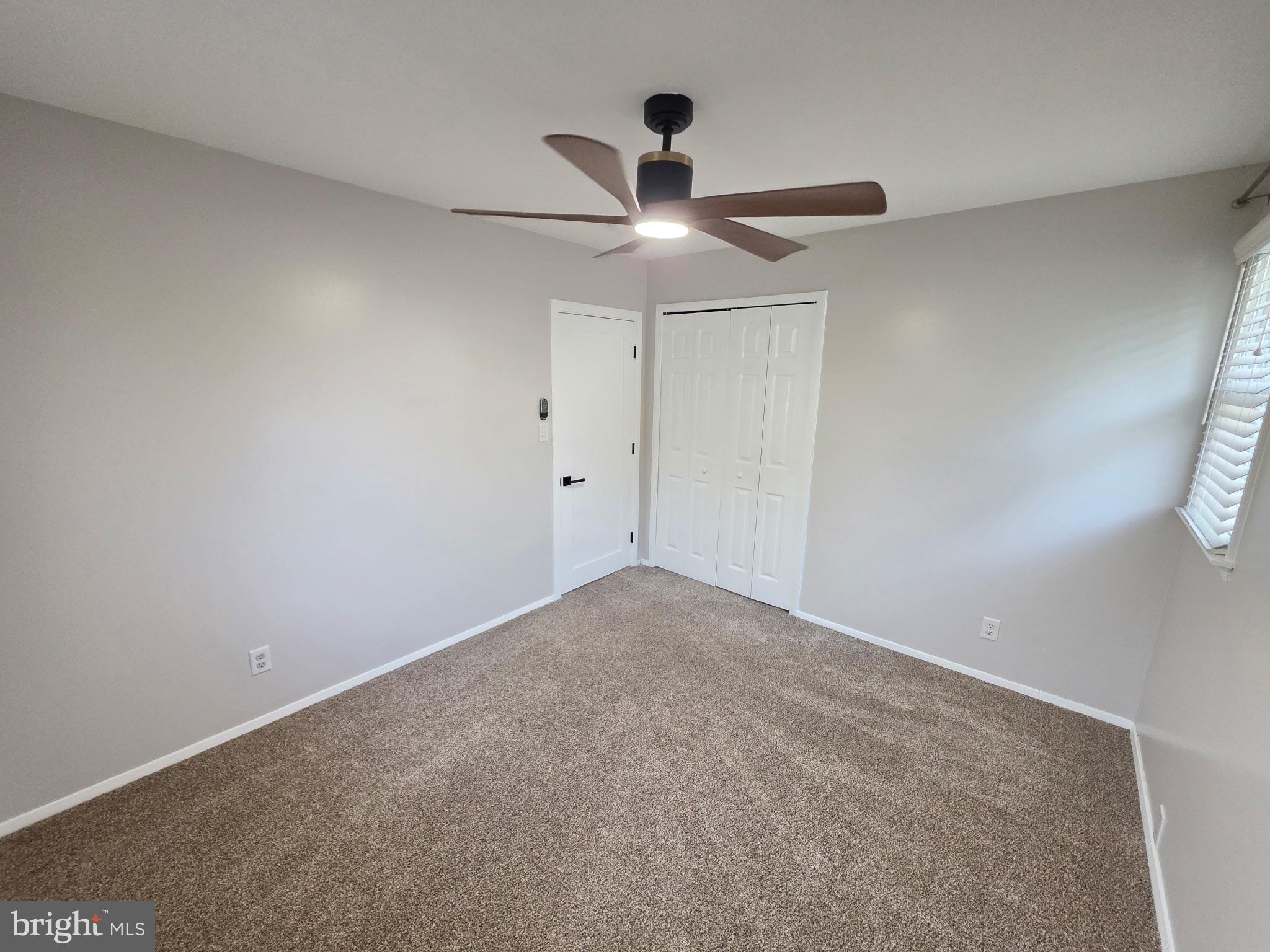 CRESTWOOD - Residential