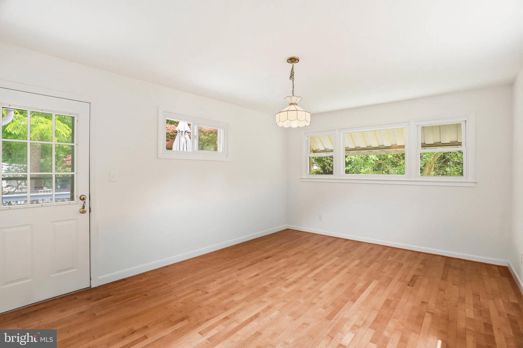 ROCKCREST - Residential