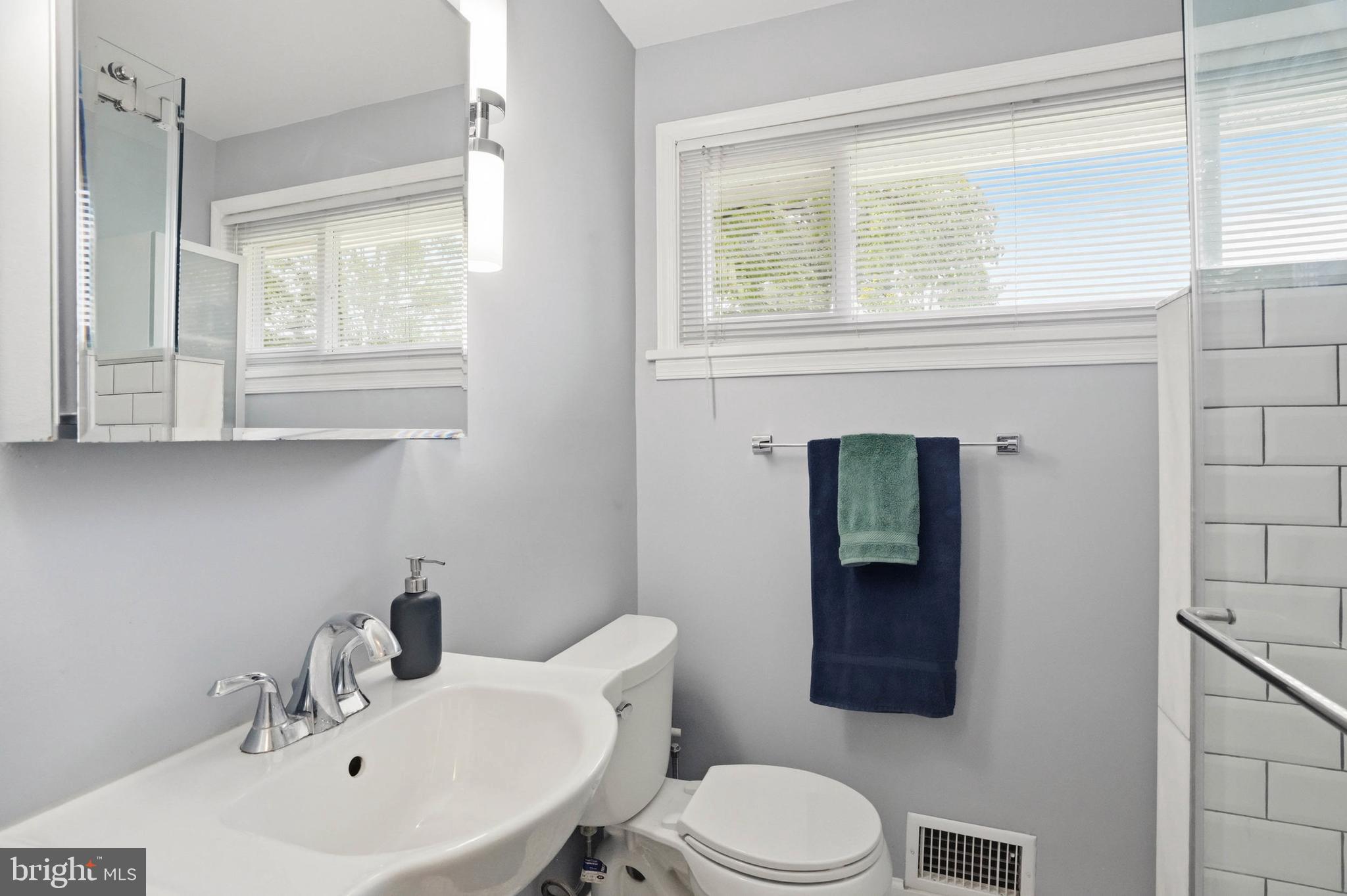 ROCKCREST - Residential