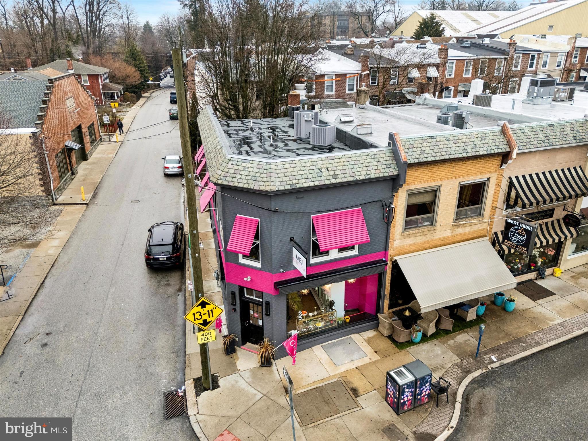 BRYN MAWR - Commercial Sale