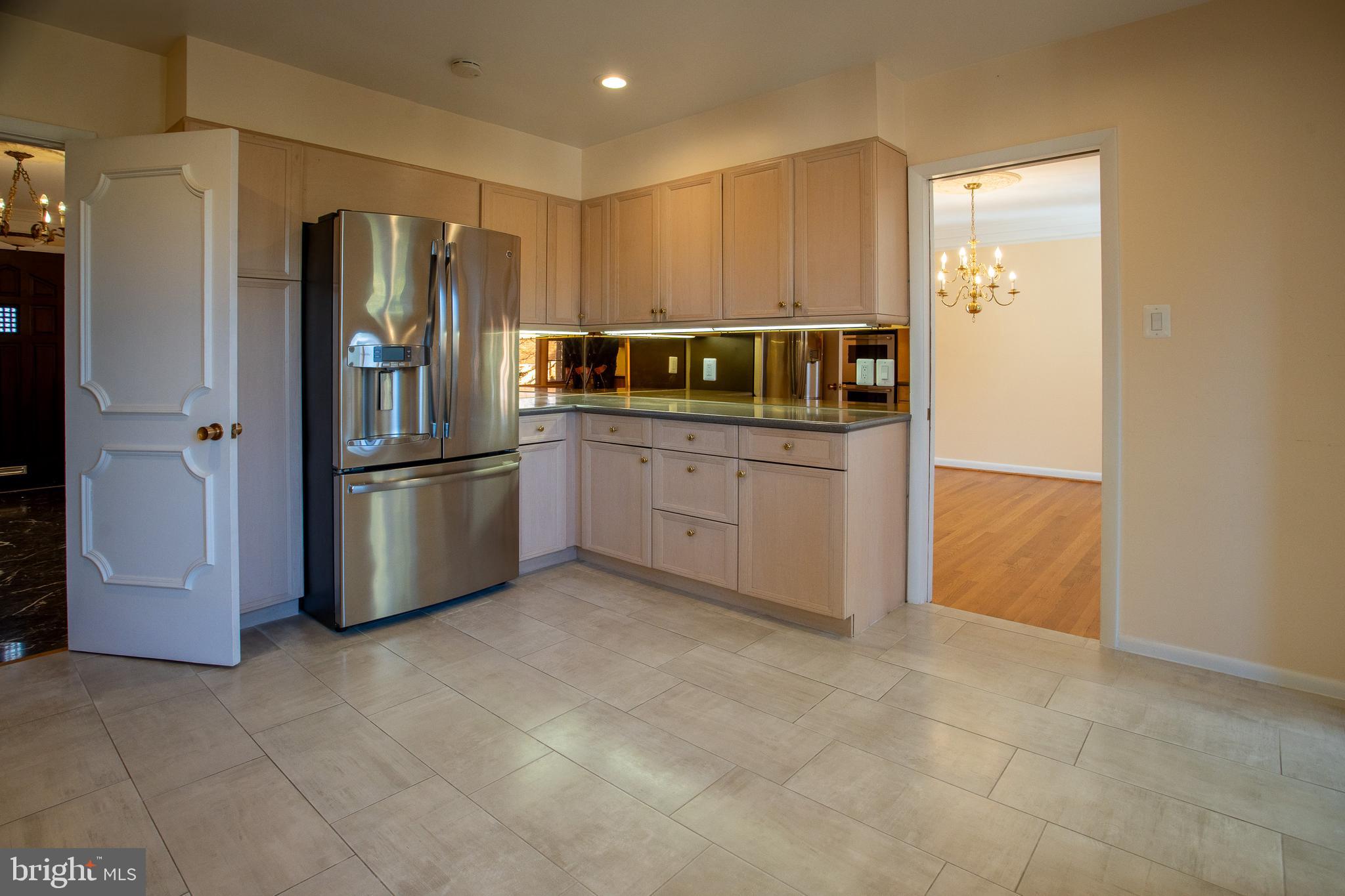 KENWOOD PARK - Residential Lease