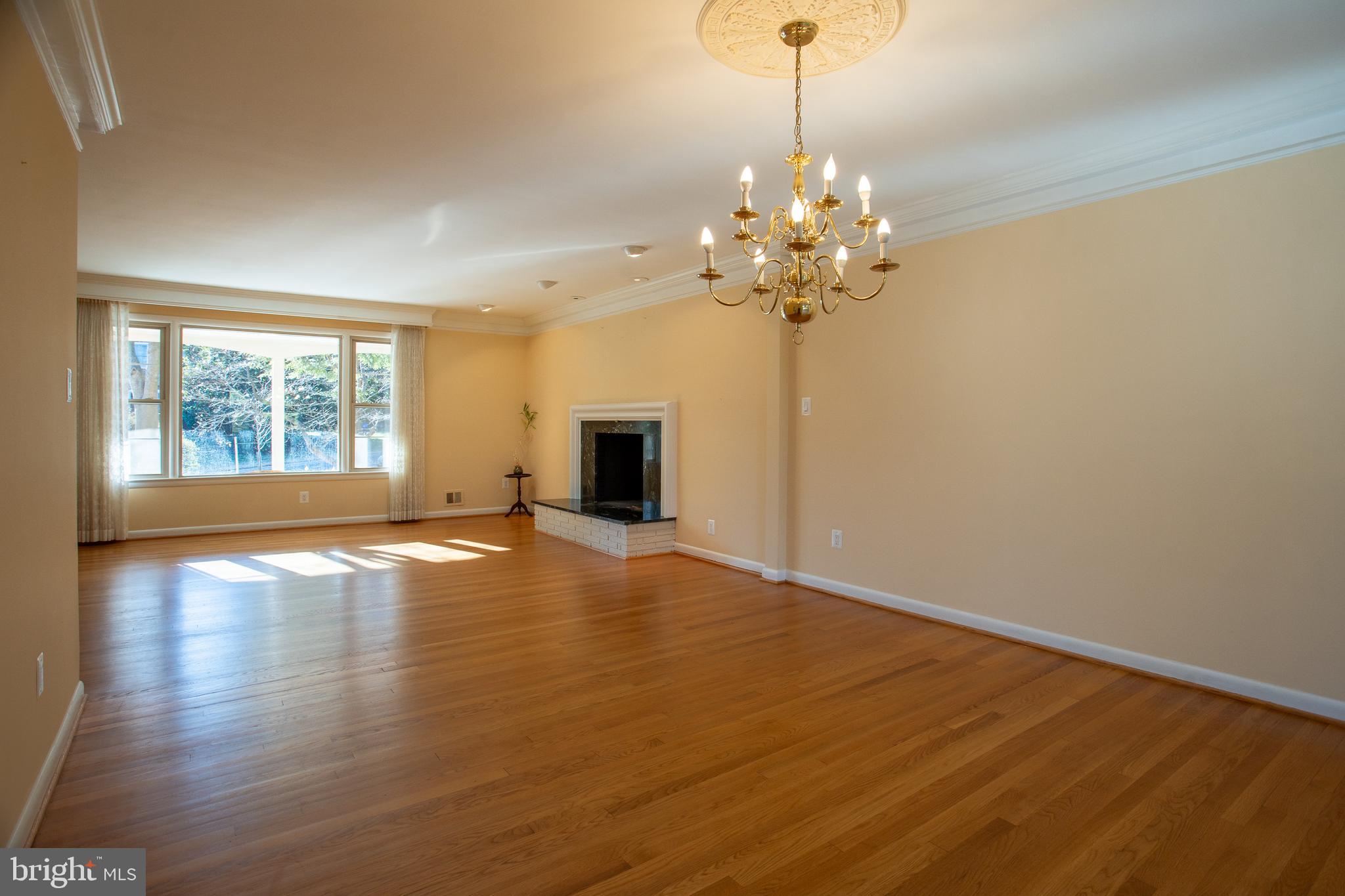 KENWOOD PARK - Residential Lease