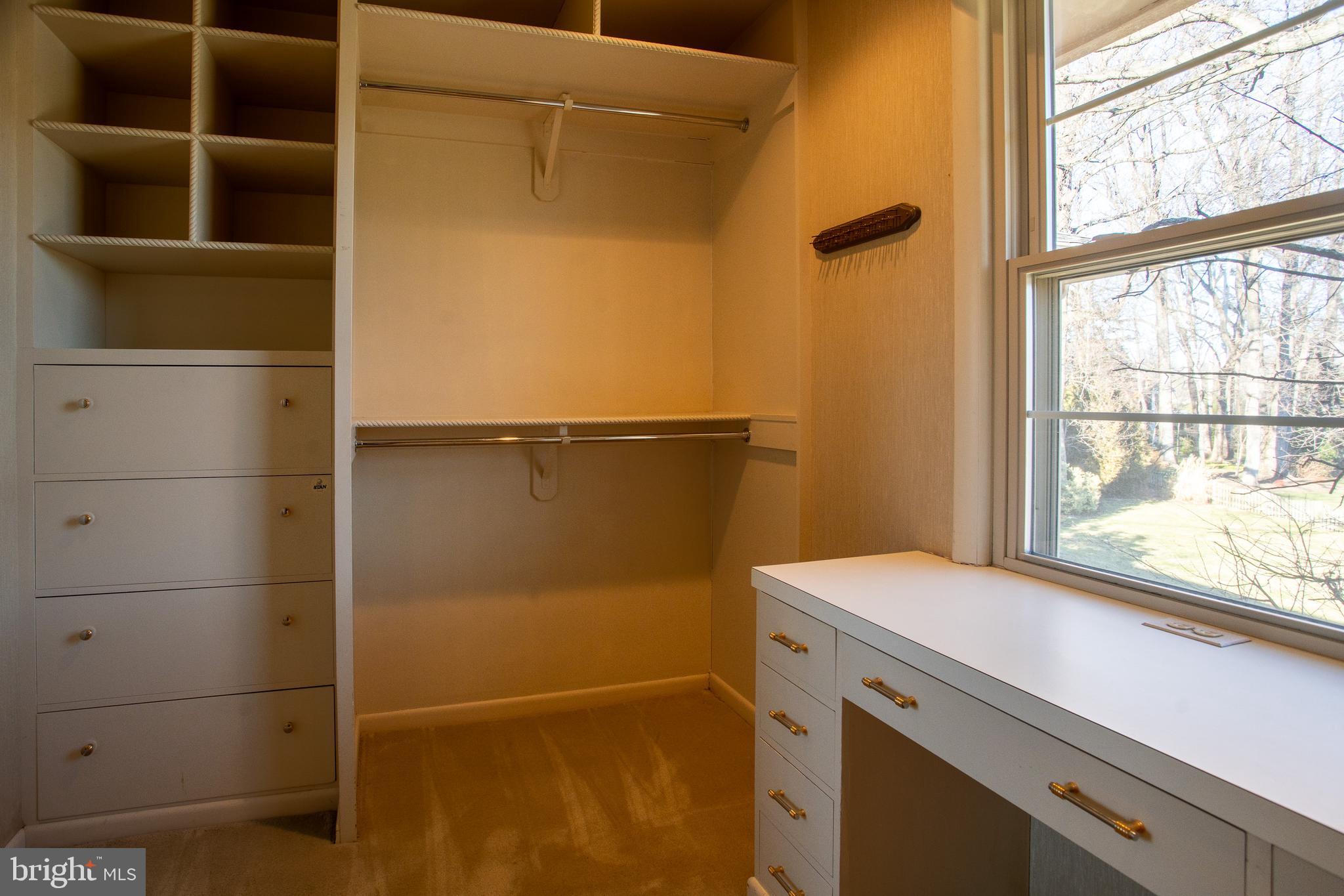 KENWOOD PARK - Residential Lease