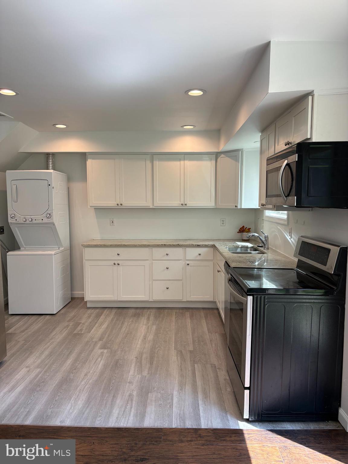 PENN SQUARE - Residential