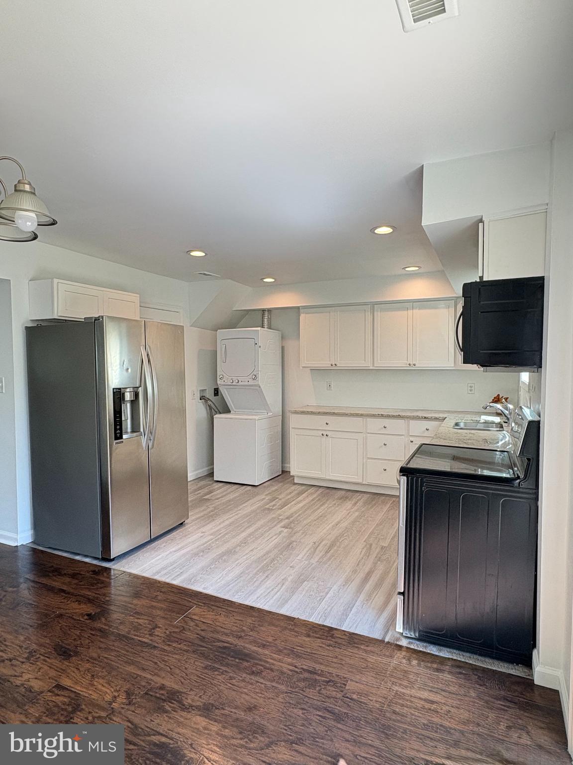 PENN SQUARE - Residential