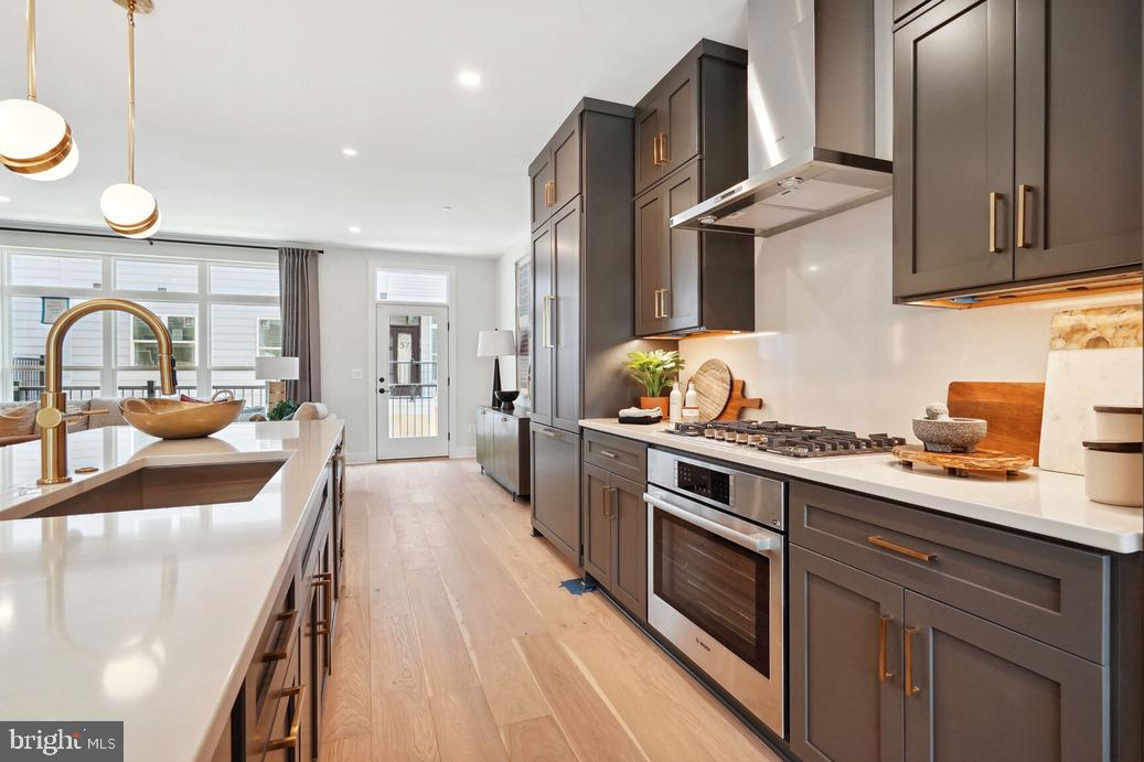 TYSONS RIDGE - Residential