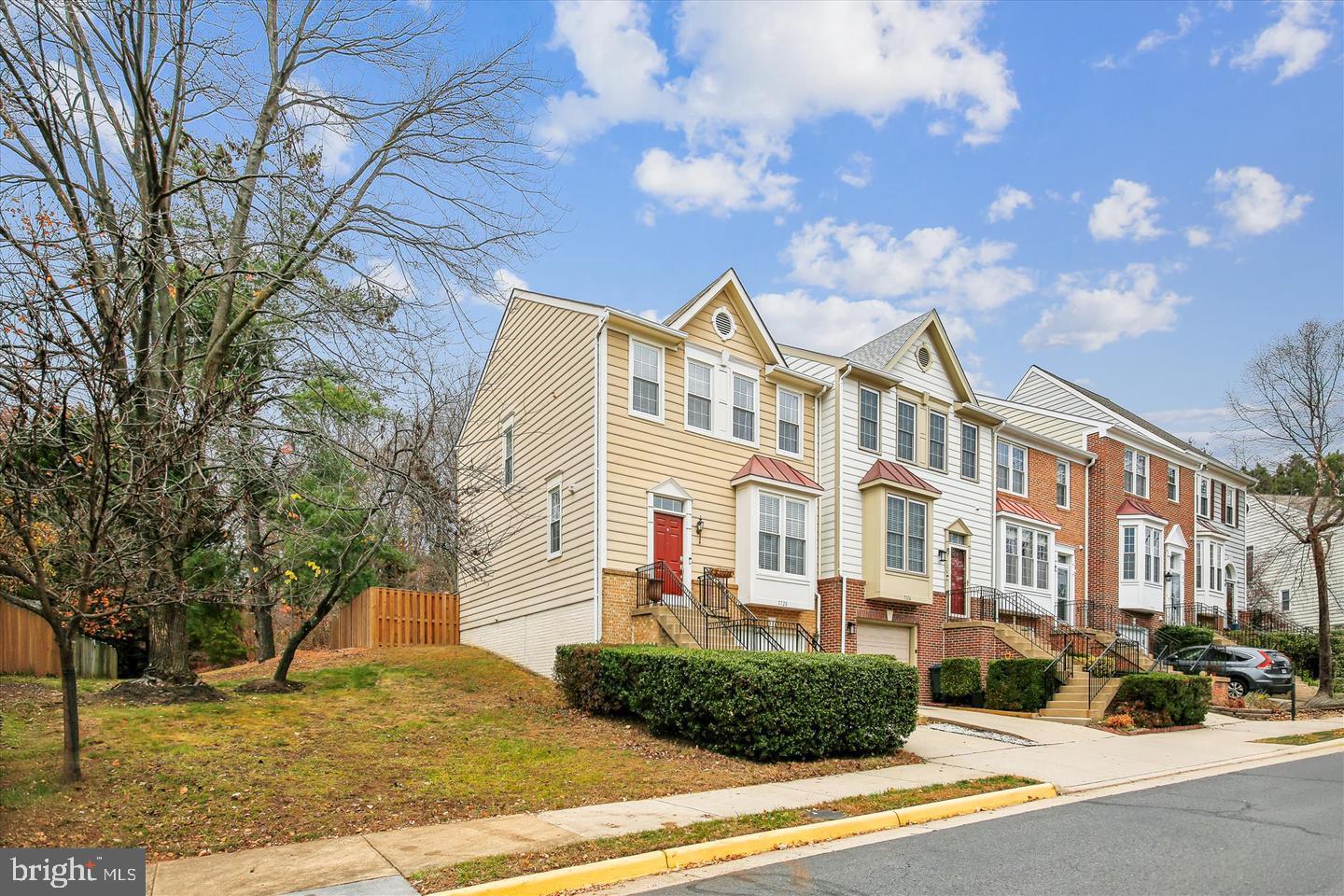 SHADOWBROOK - Residential