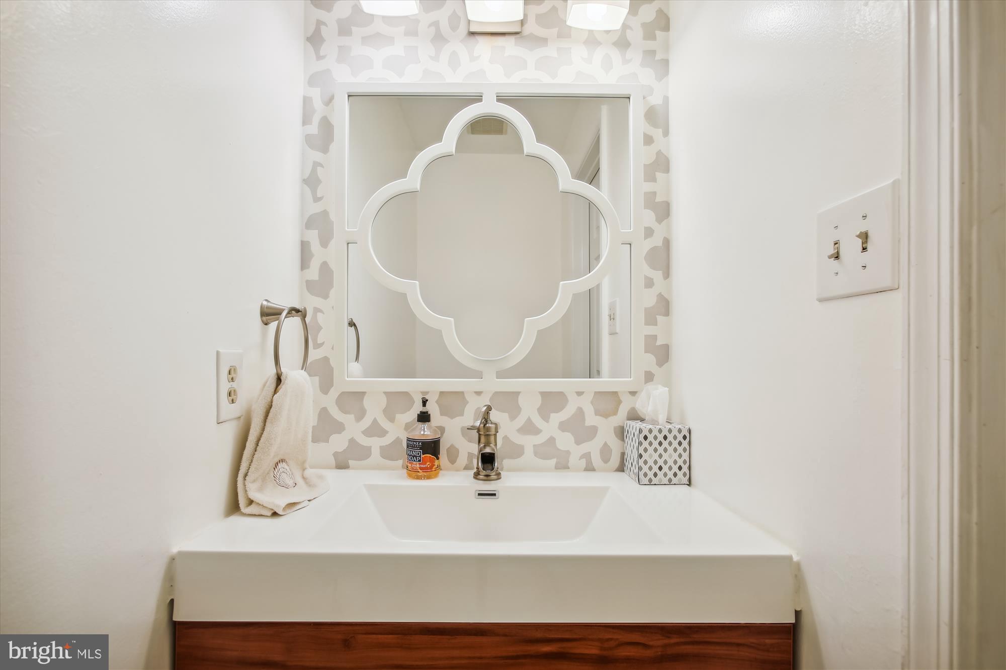 SHADOWBROOK - Residential