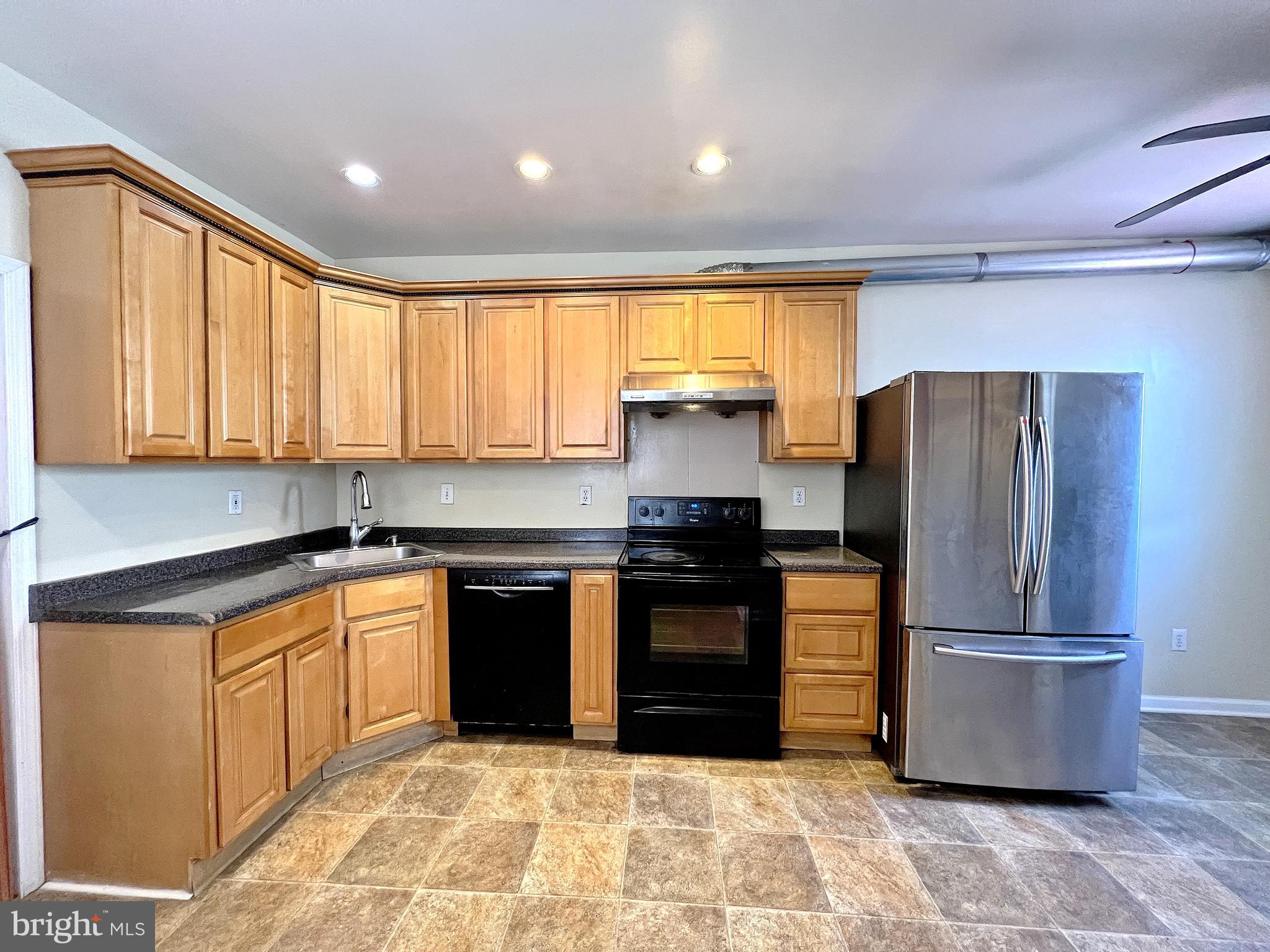 PHILADELPHIA (NORTHEAST) - Residential