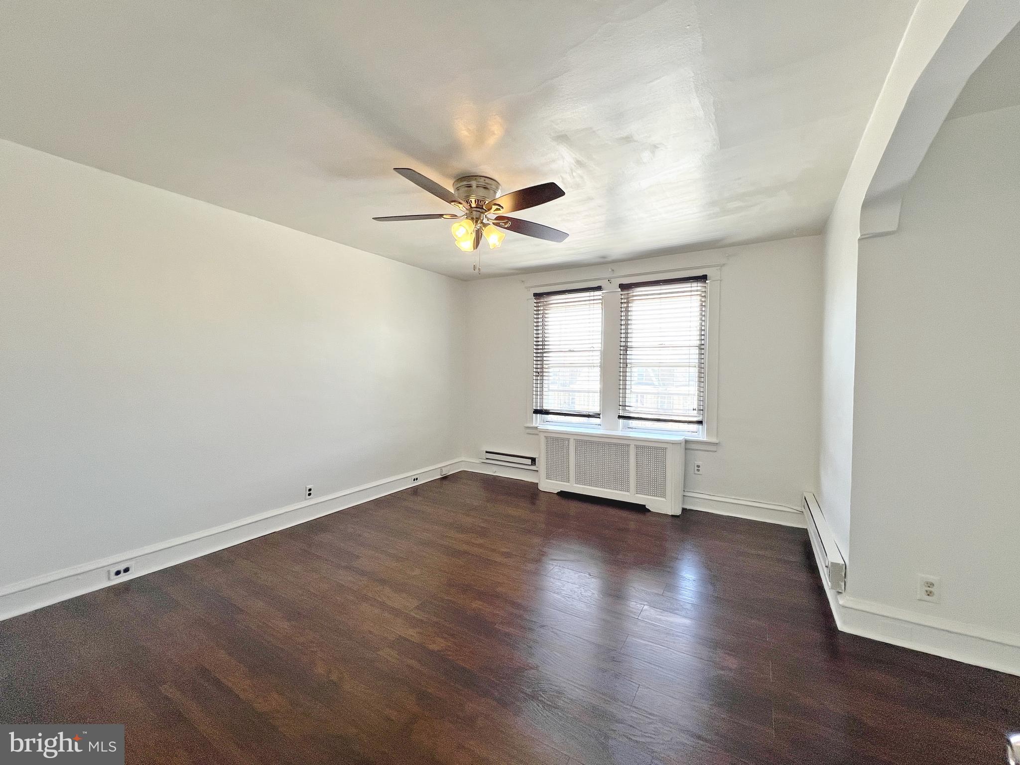 PHILADELPHIA (NORTHEAST) - Residential