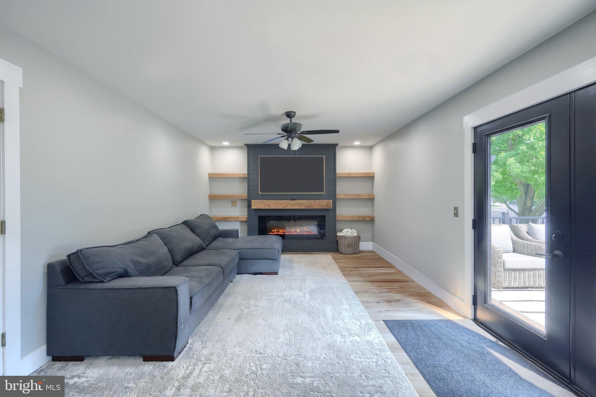 MEADOWVIEW ESTATES - Residential