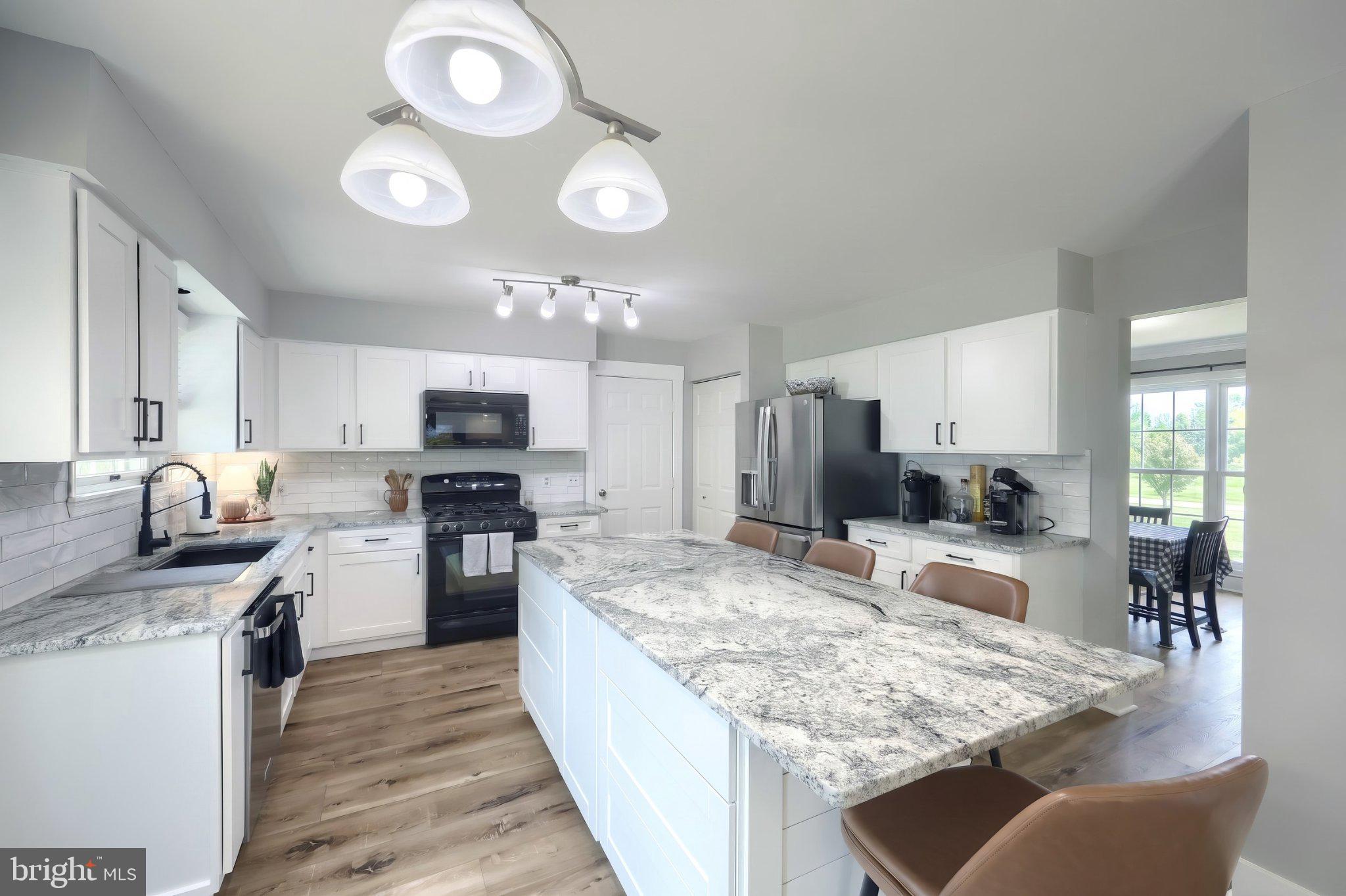MEADOWVIEW ESTATES - Residential