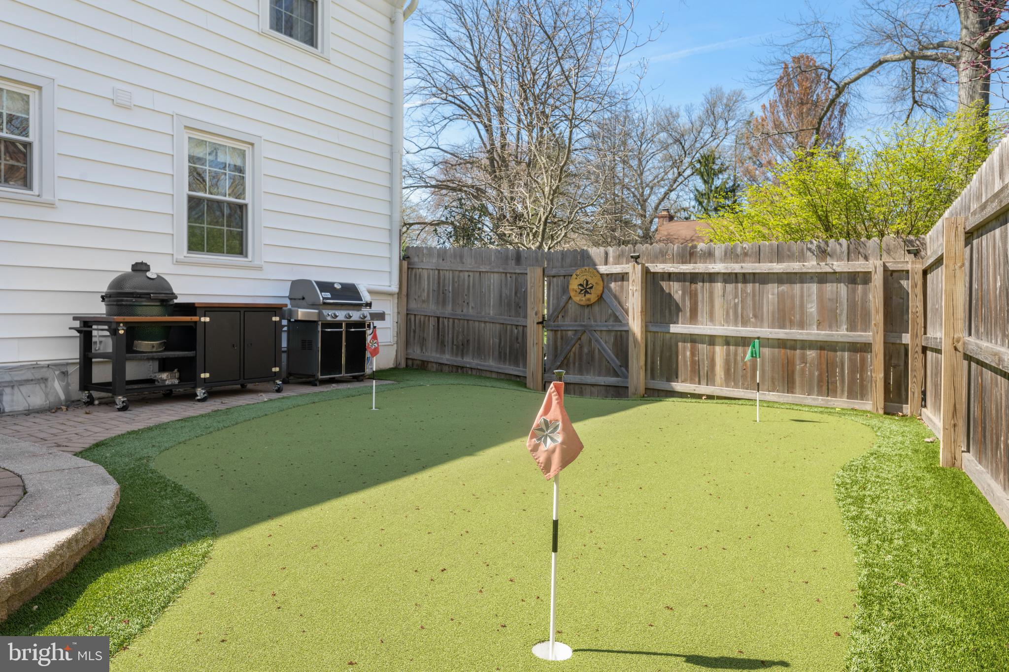 DUNN HILL - Residential