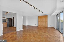 PARKSIDE PLAZA CODM - Residential