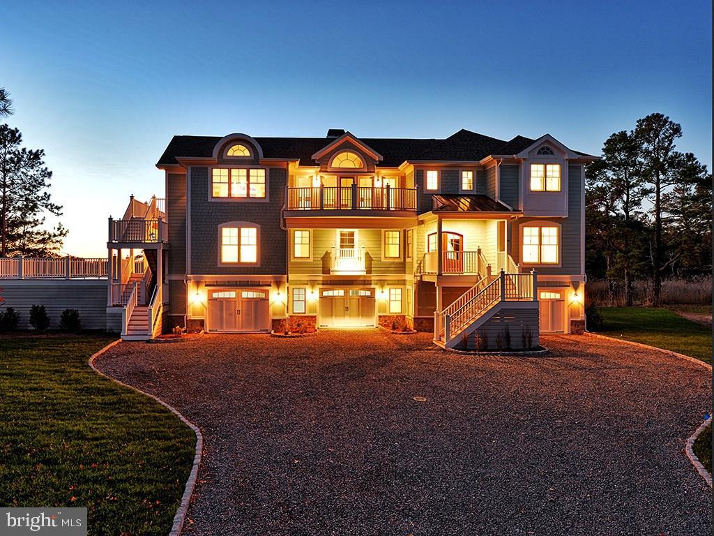 NORTH SHORES - Residential