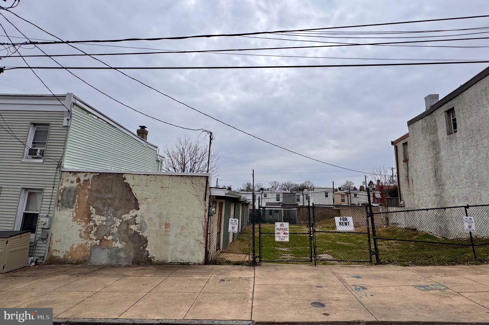 HEDGEVILLE - Commercial Sale