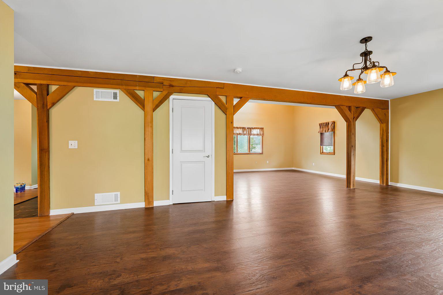 PERRYVILLE - Residential