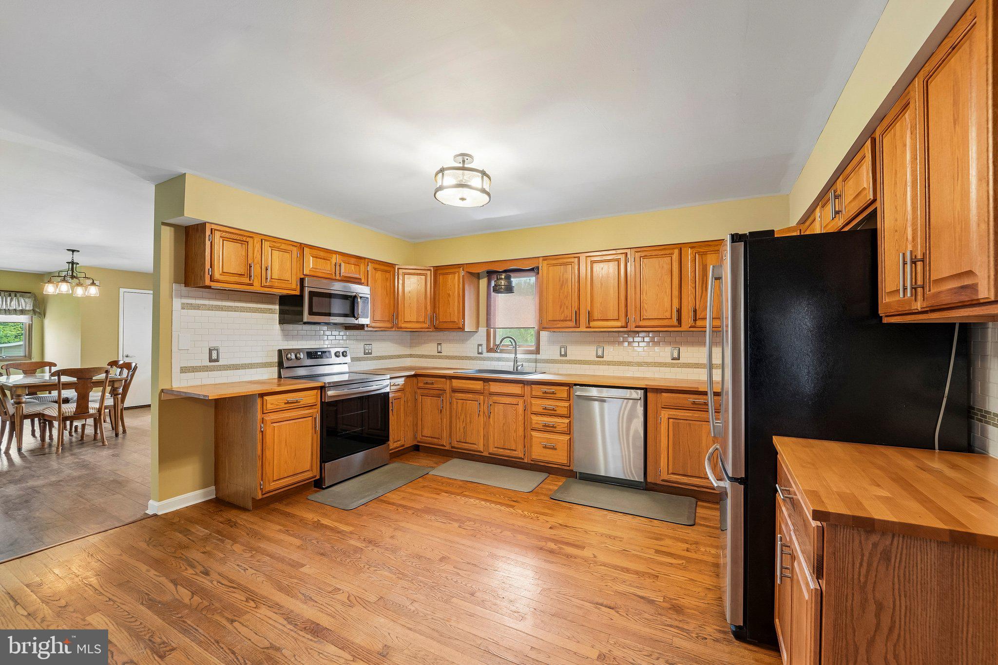 PERRYVILLE - Residential