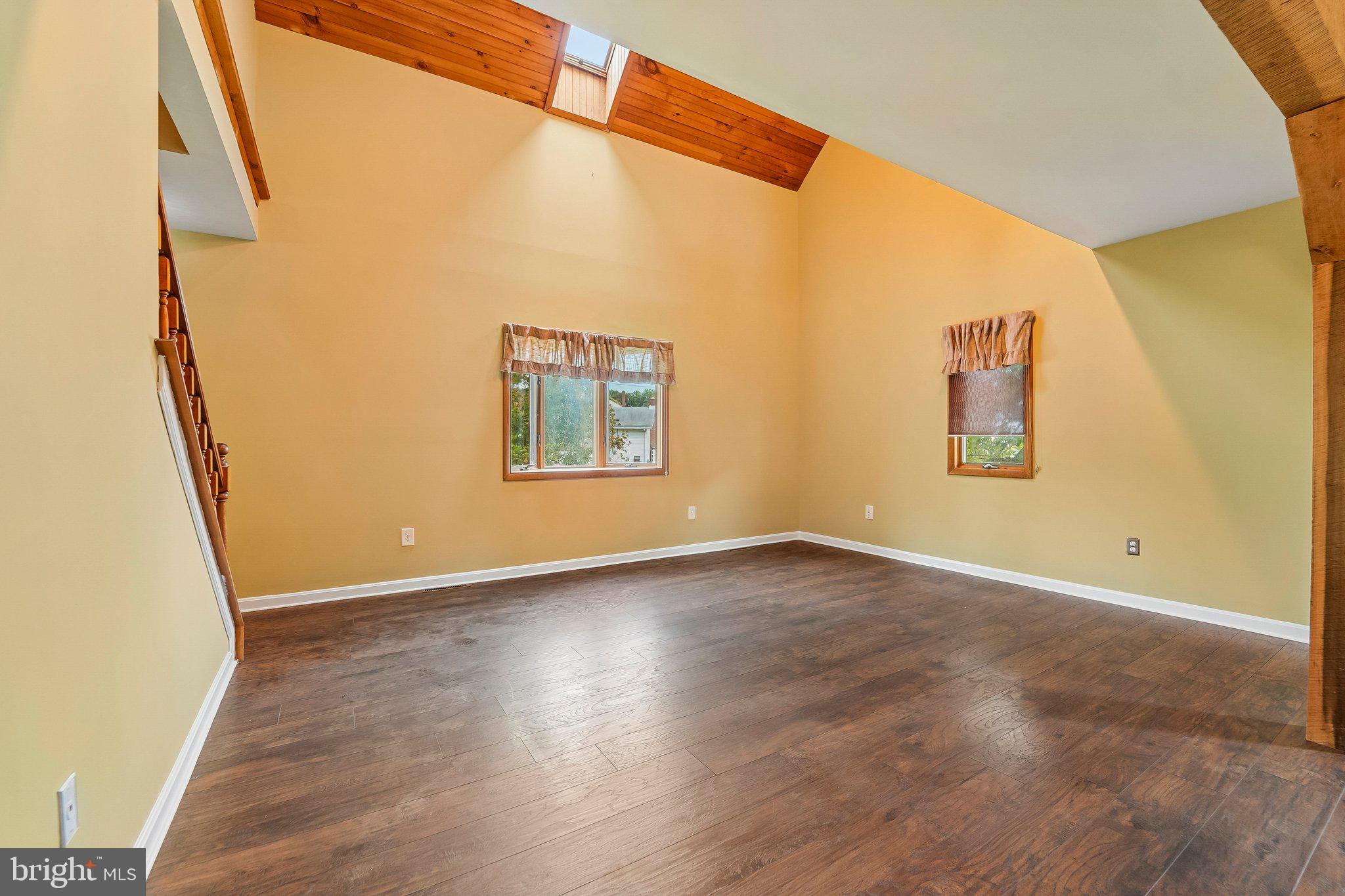 PERRYVILLE - Residential