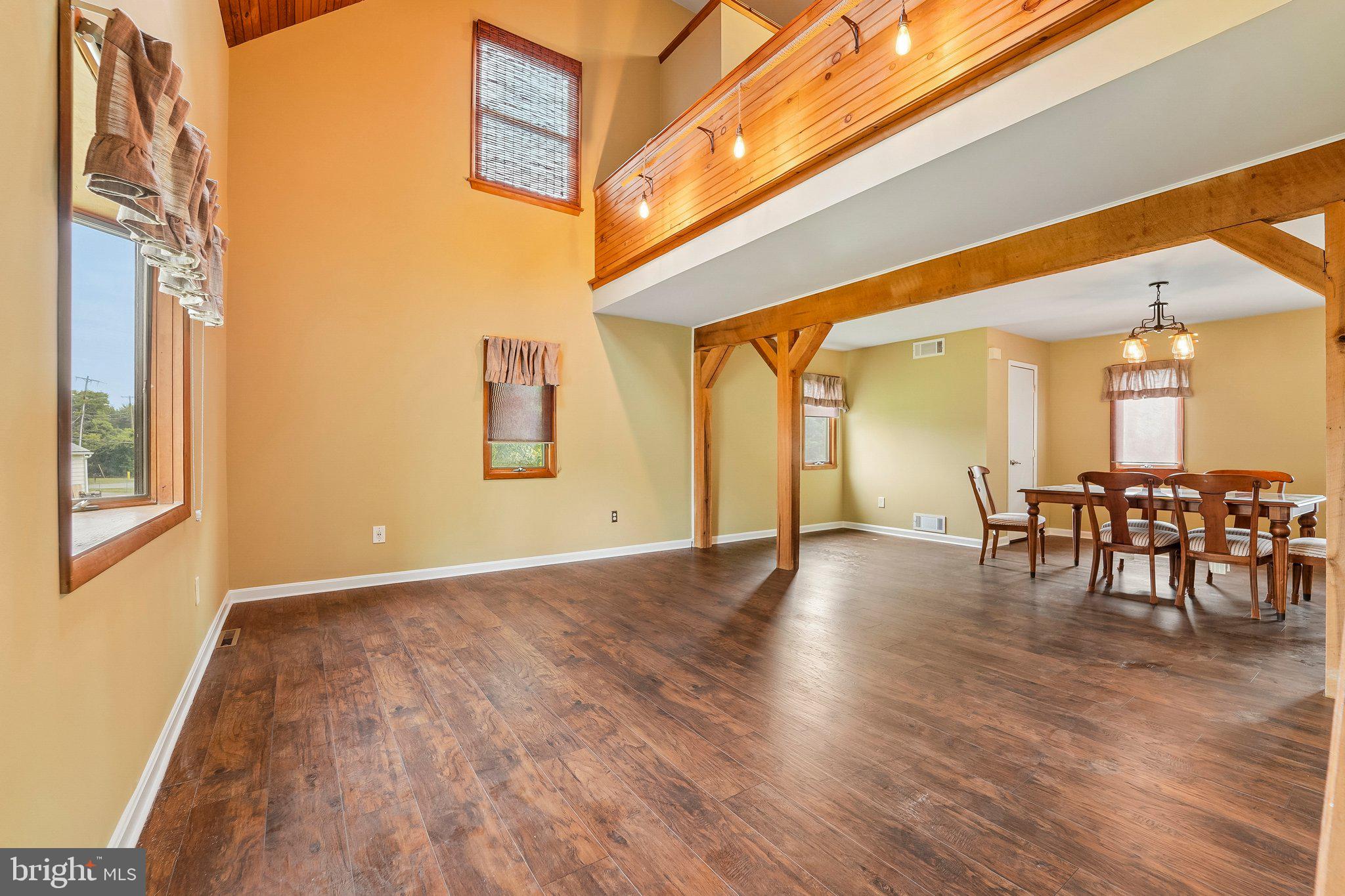 PERRYVILLE - Residential