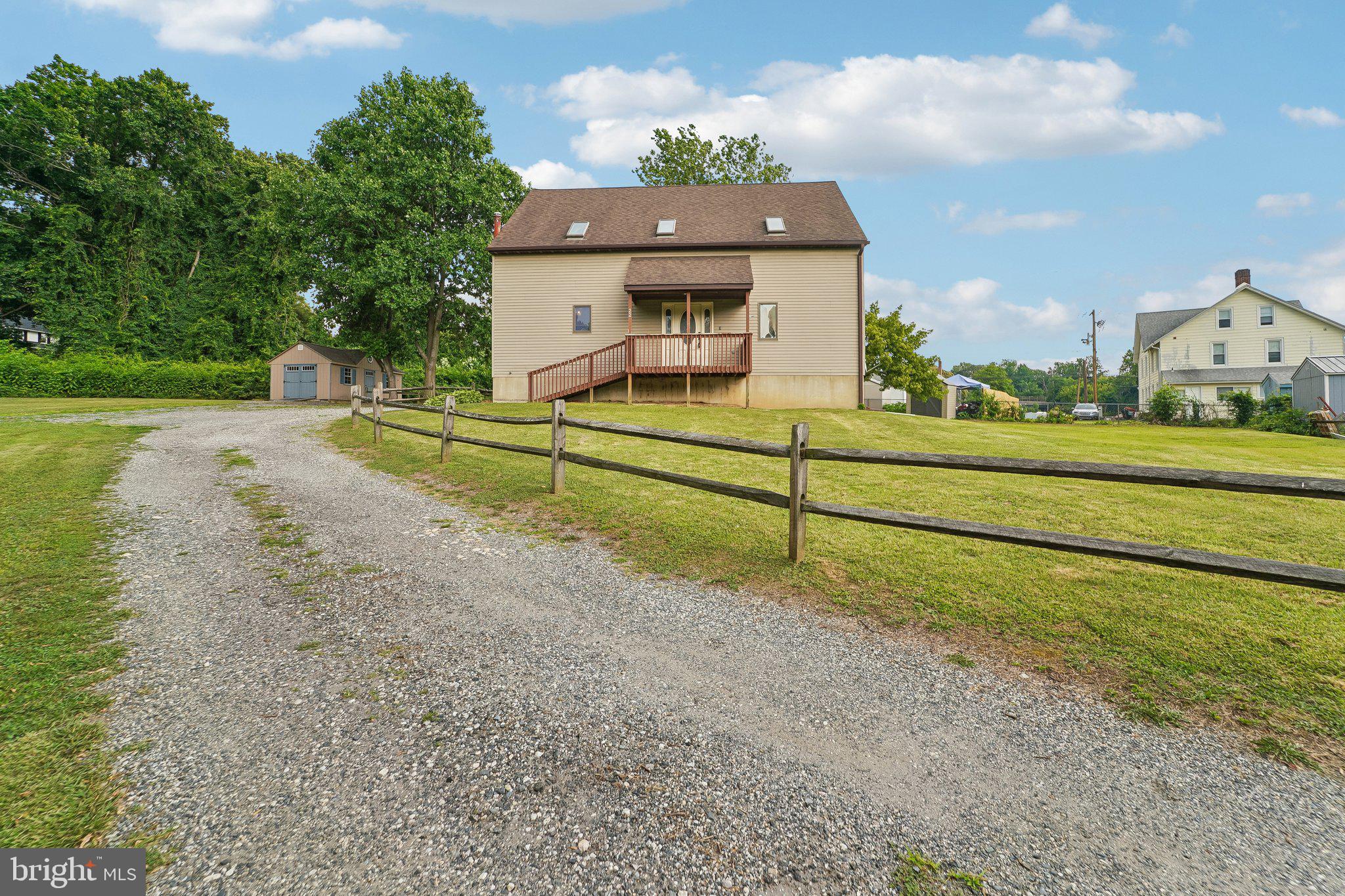 PERRYVILLE - Residential