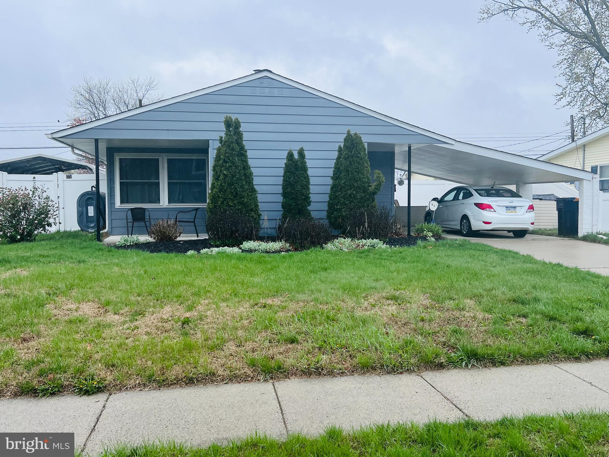 LAKESIDE - Residential Lease