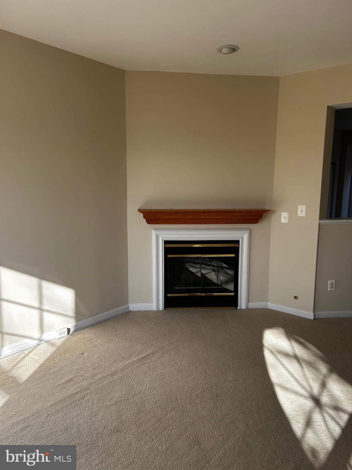 COMPTON VILLAGE - Residential Lease