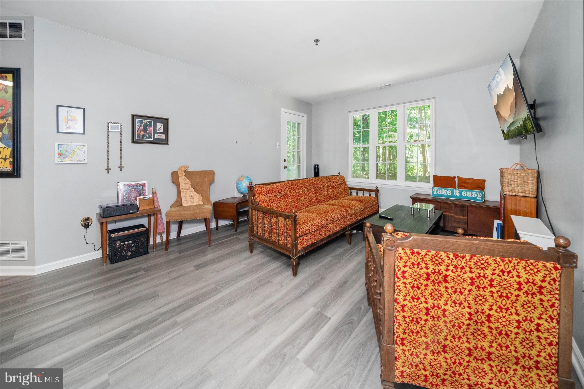 ASHTON CONDO - Residential