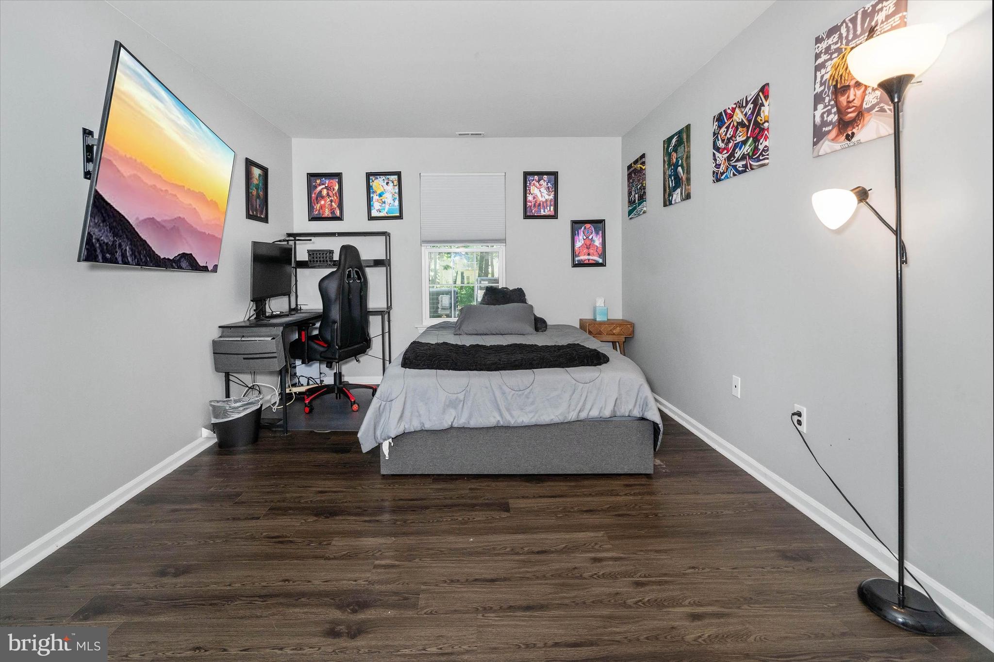 ASHTON CONDO - Residential