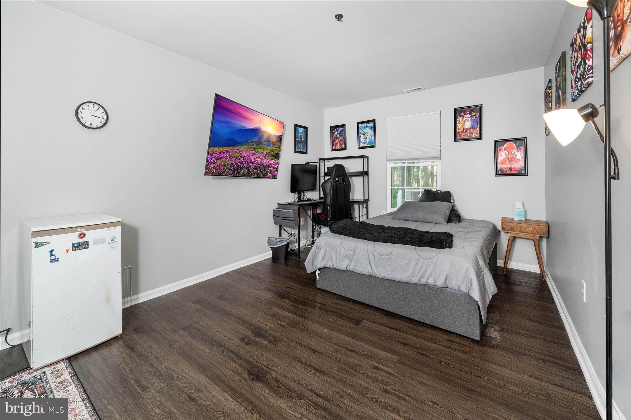 ASHTON CONDO - Residential