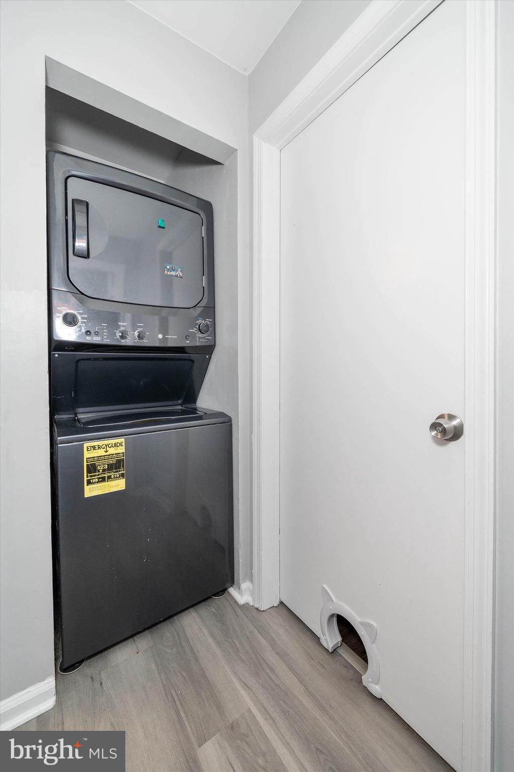 ASHTON CONDO - Residential