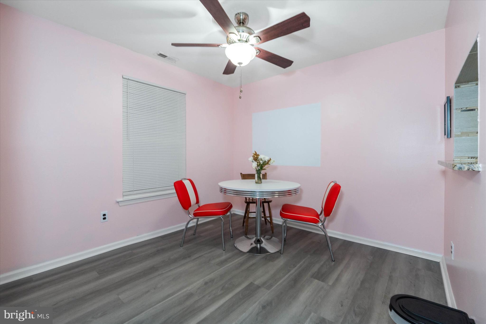 ASHTON CONDO - Residential