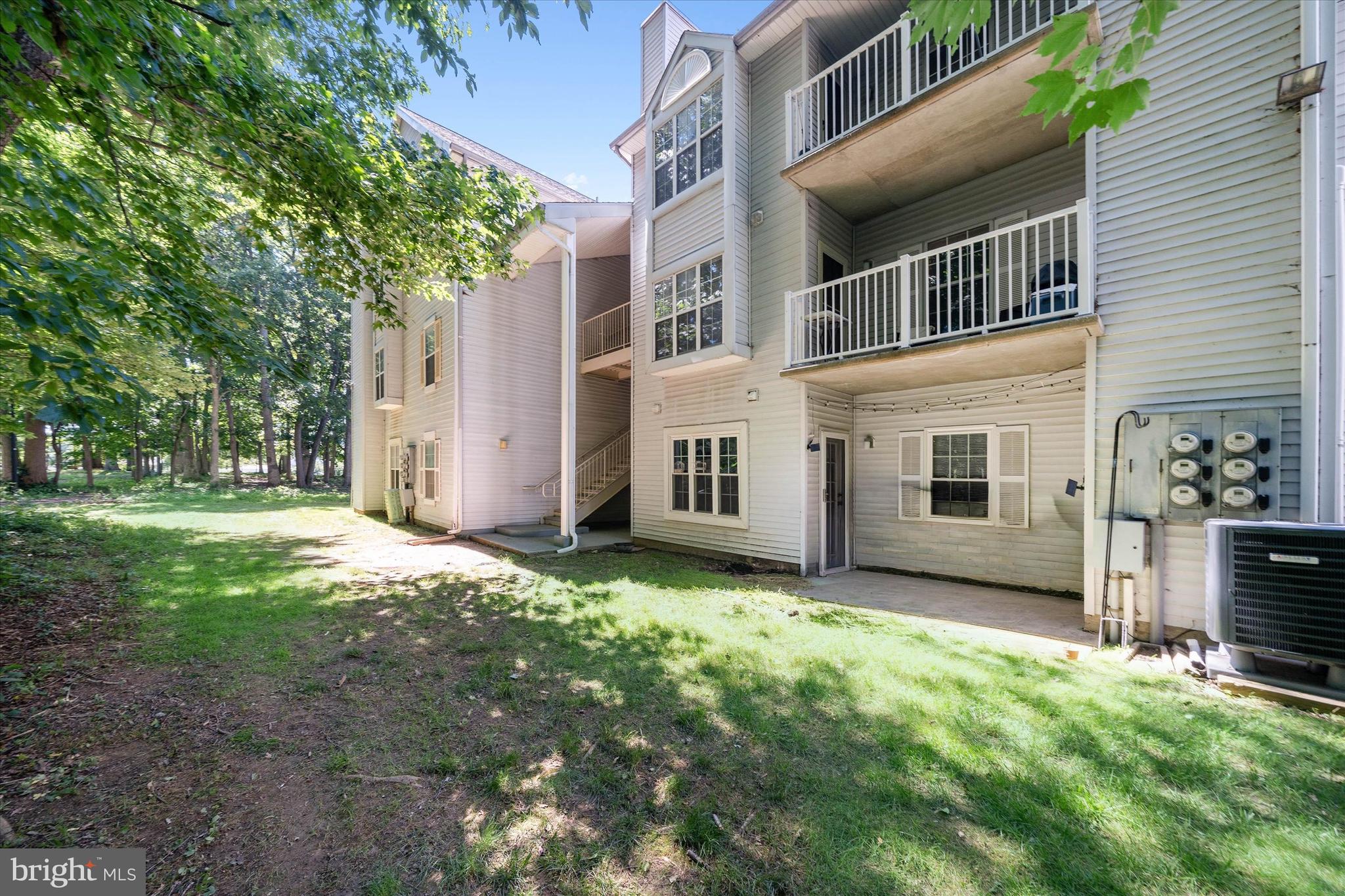 ASHTON CONDO - Residential
