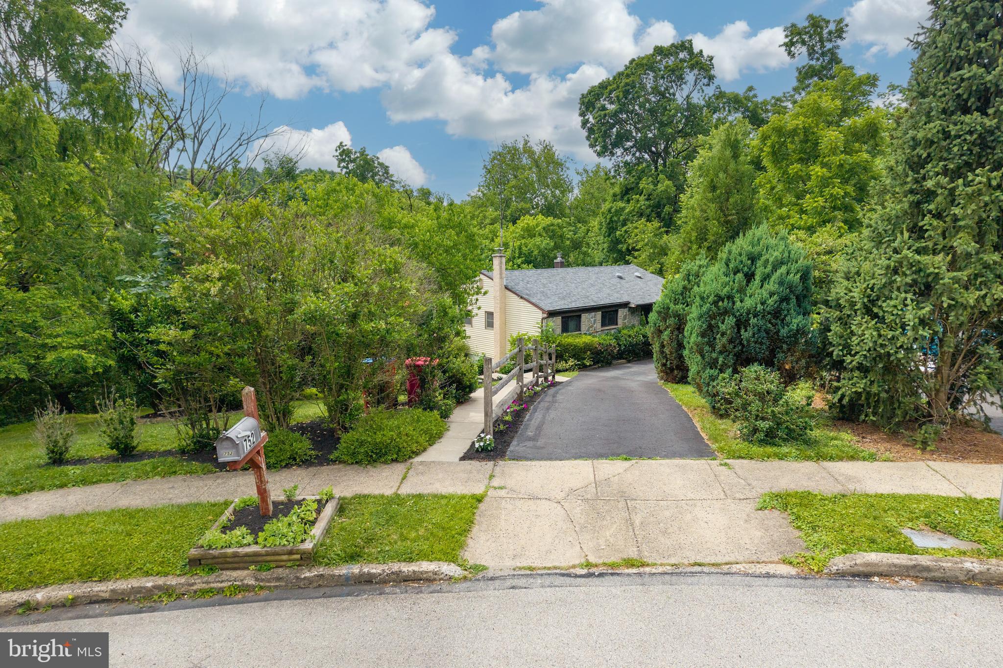 COLDSPRING CROSSIN - Residential