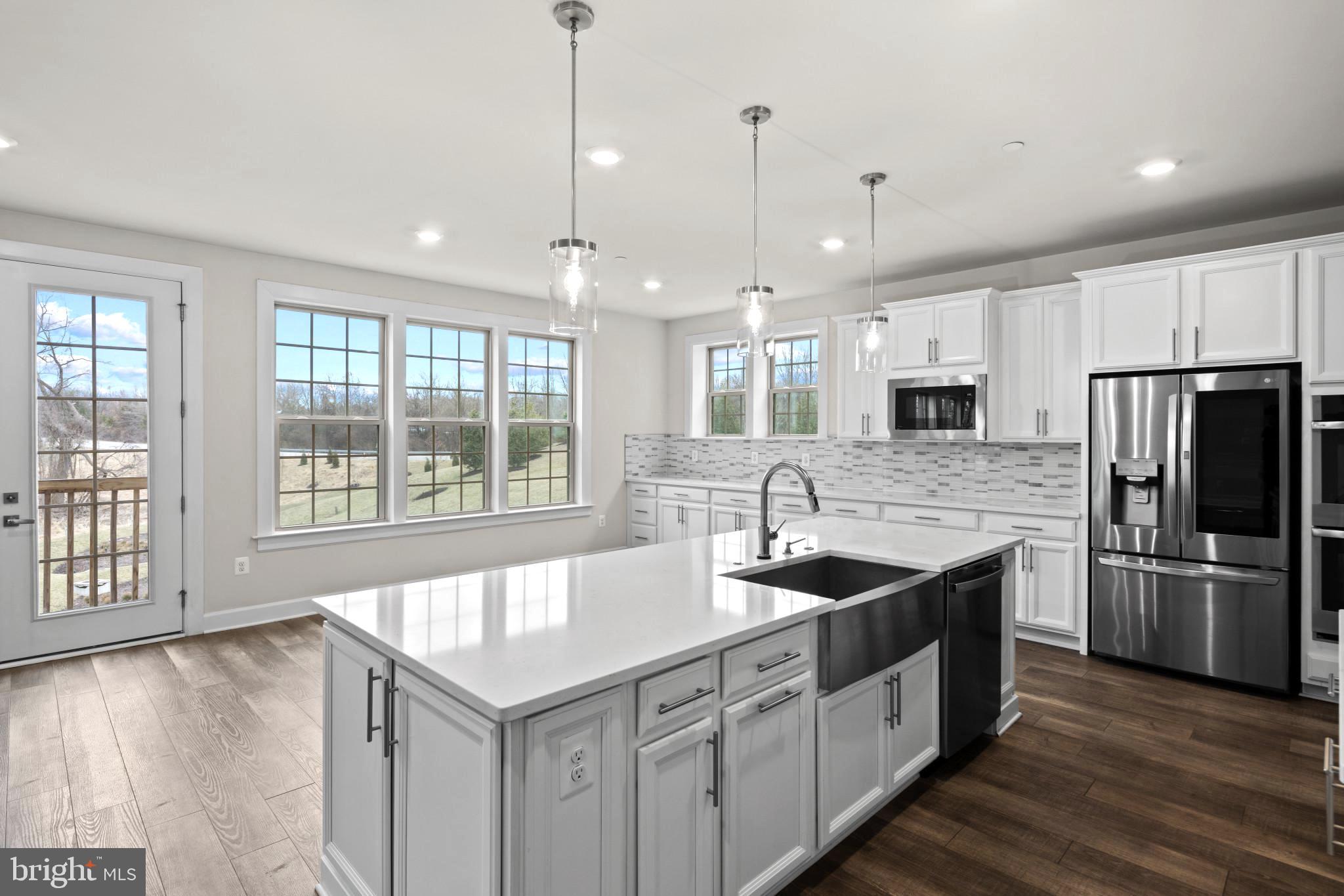 CEDAR CREEK - Residential