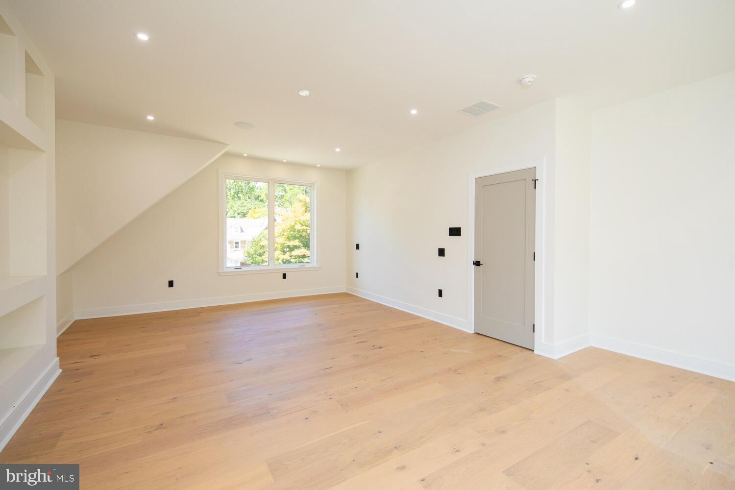 MT AIRY (WEST) - Residential