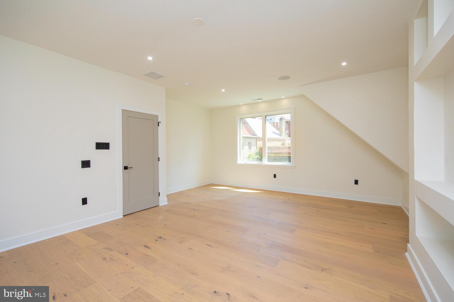 MT AIRY (WEST) - Residential
