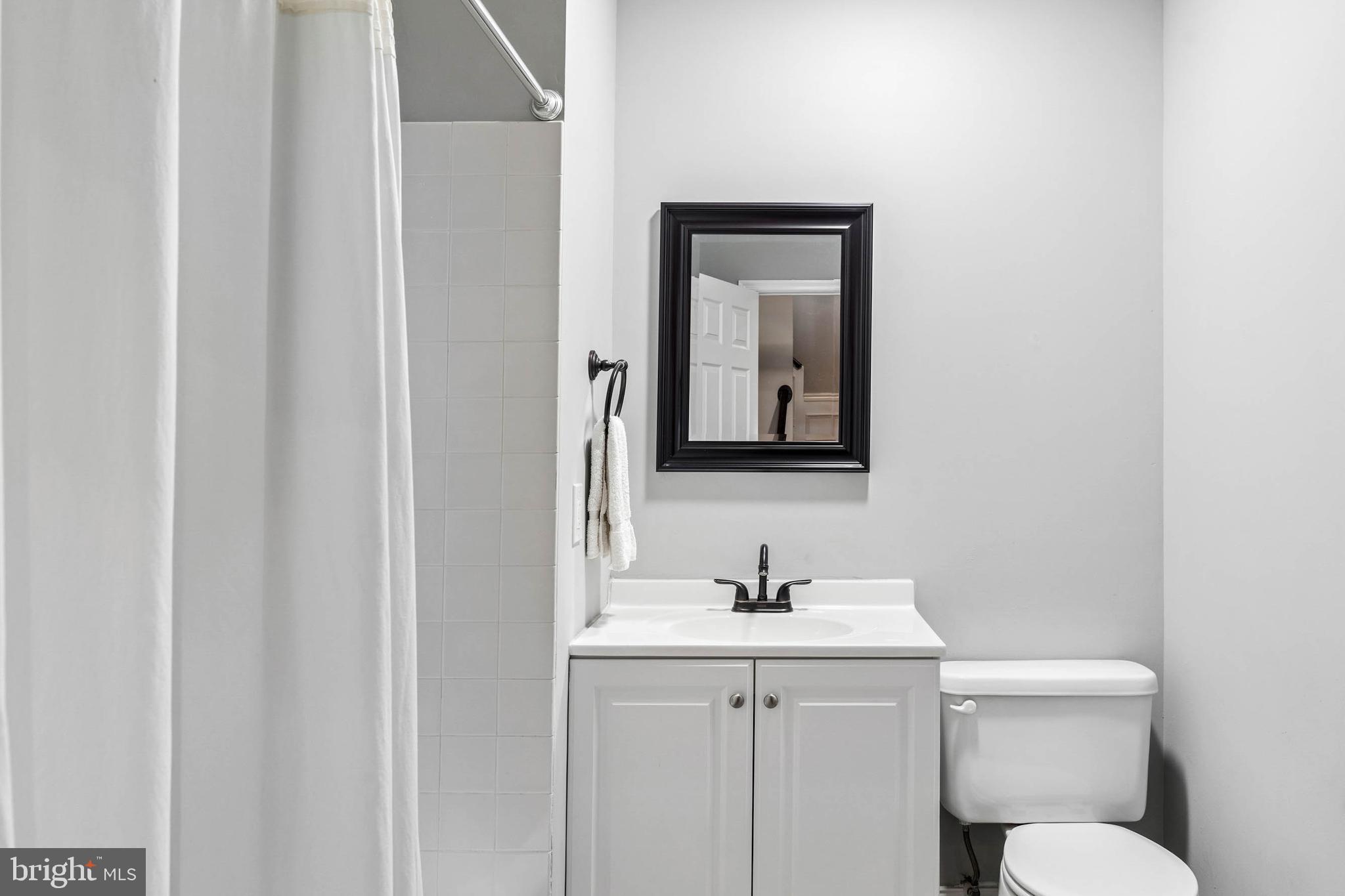 HUNTERS RUN - Residential
