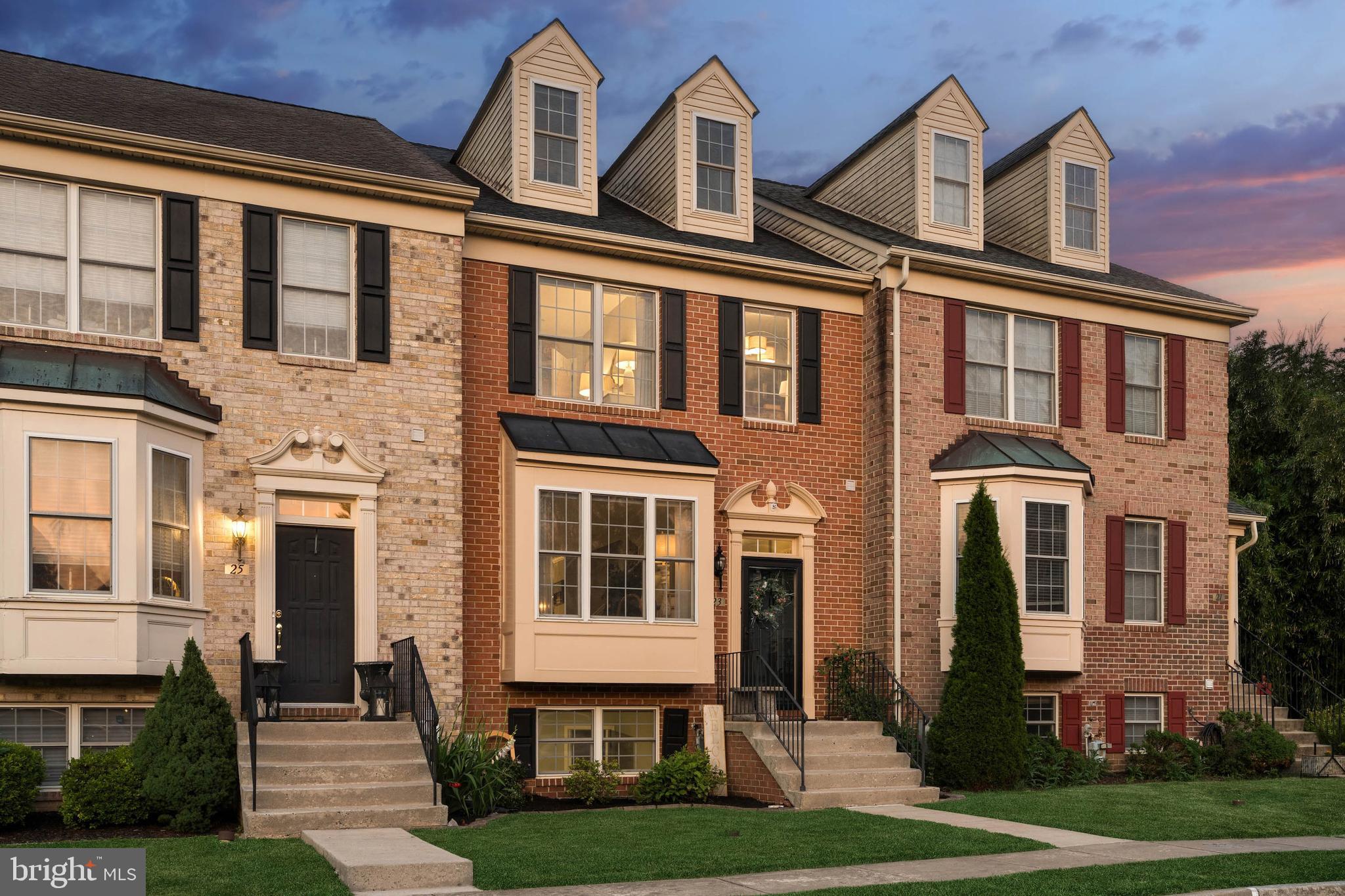 HUNTERS RUN - Residential