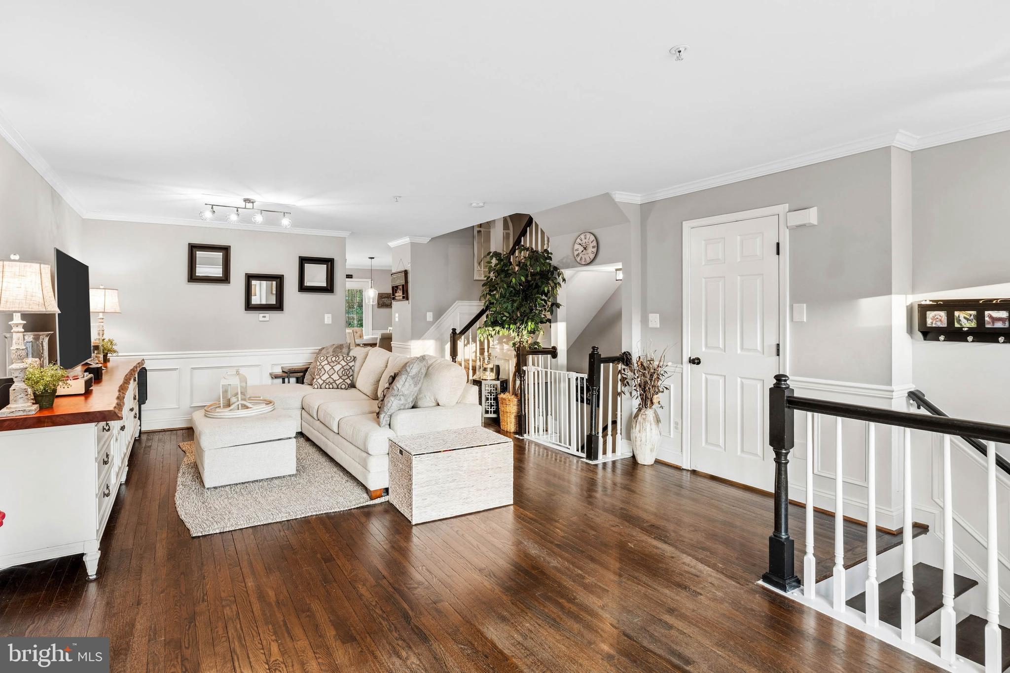 HUNTERS RUN - Residential