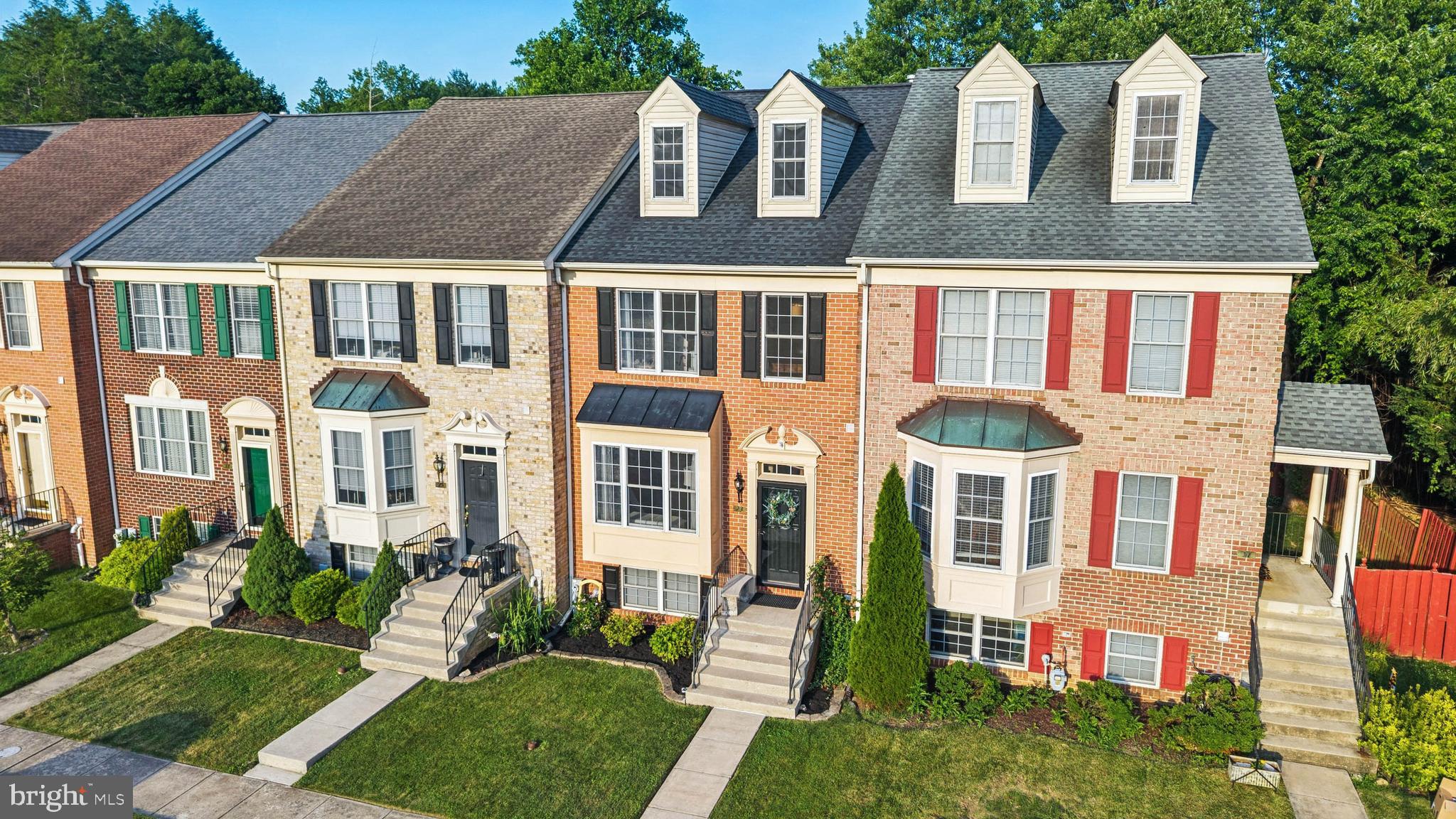 HUNTERS RUN - Residential