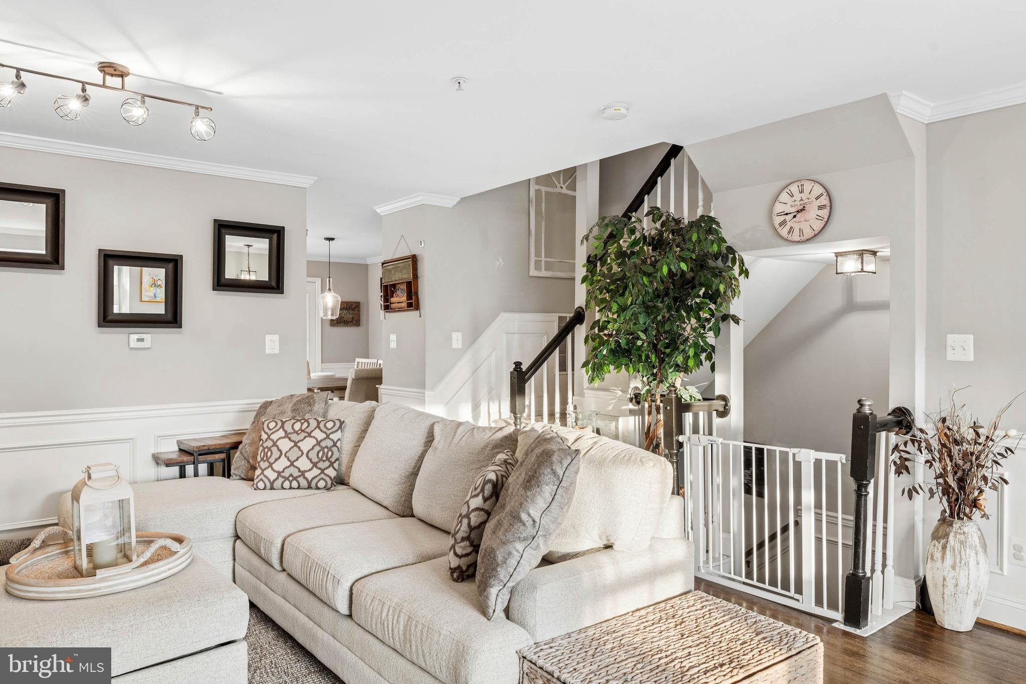 HUNTERS RUN - Residential