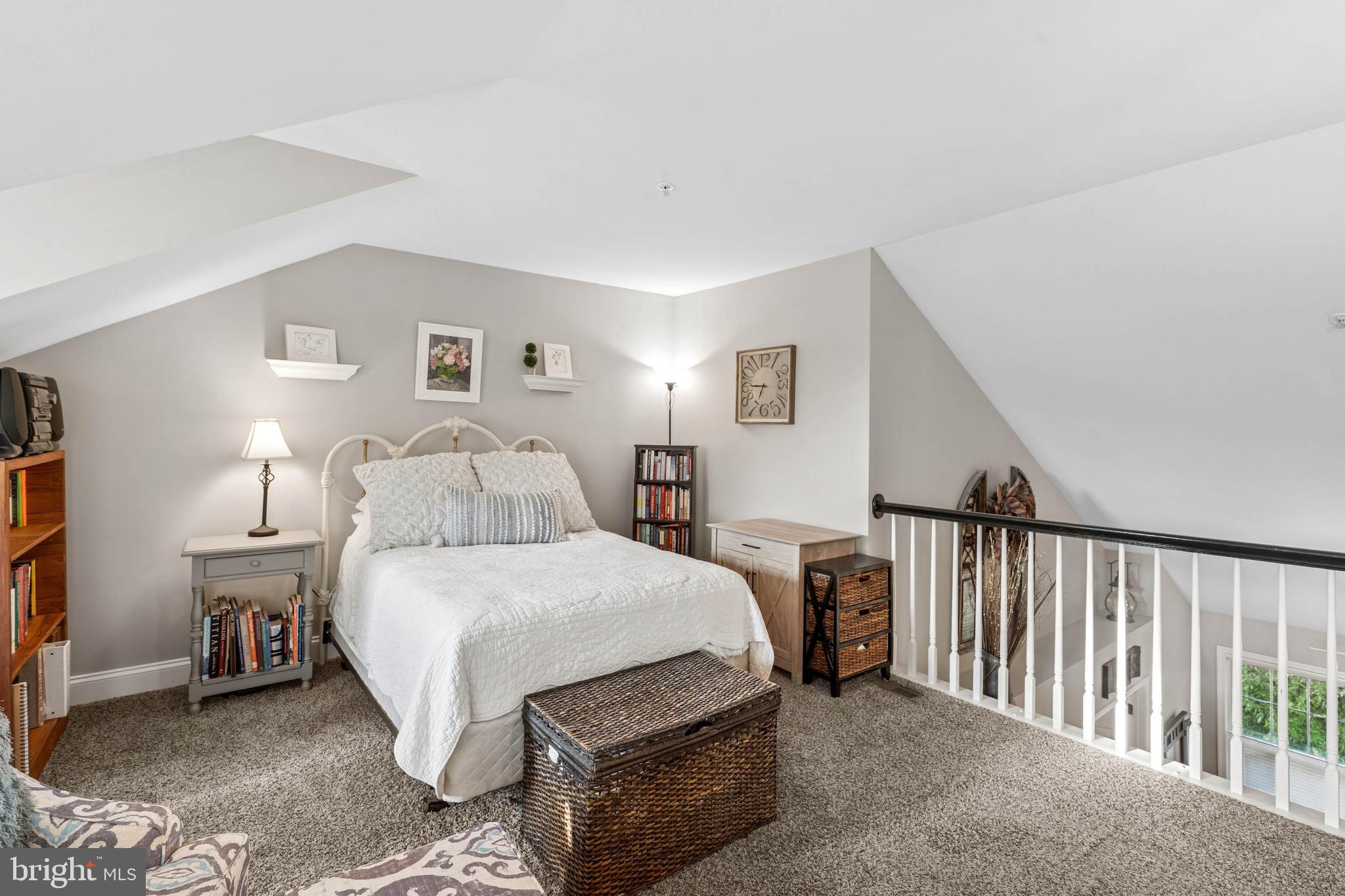 HUNTERS RUN - Residential