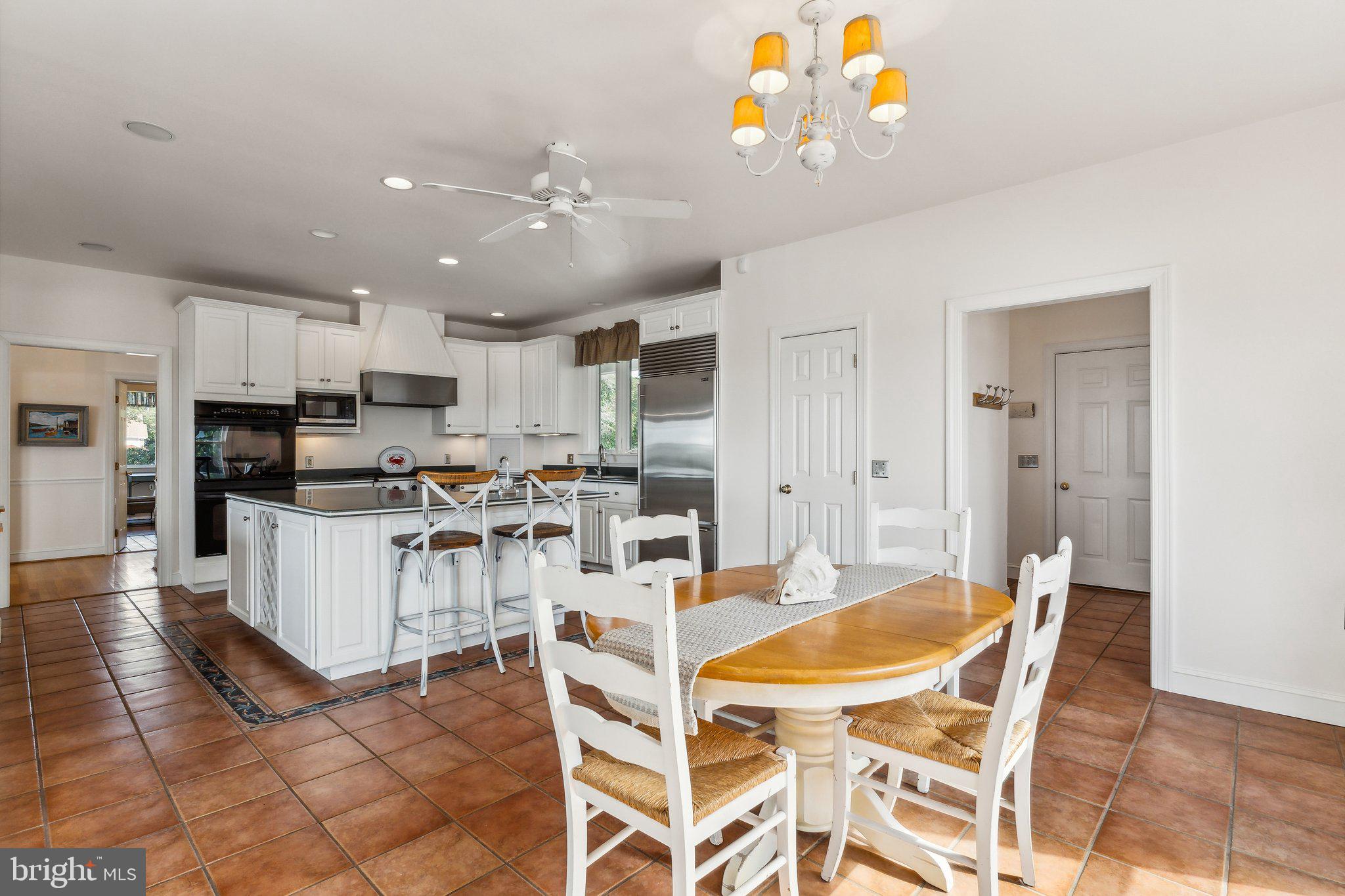 BLOODY POINT FARM - Residential