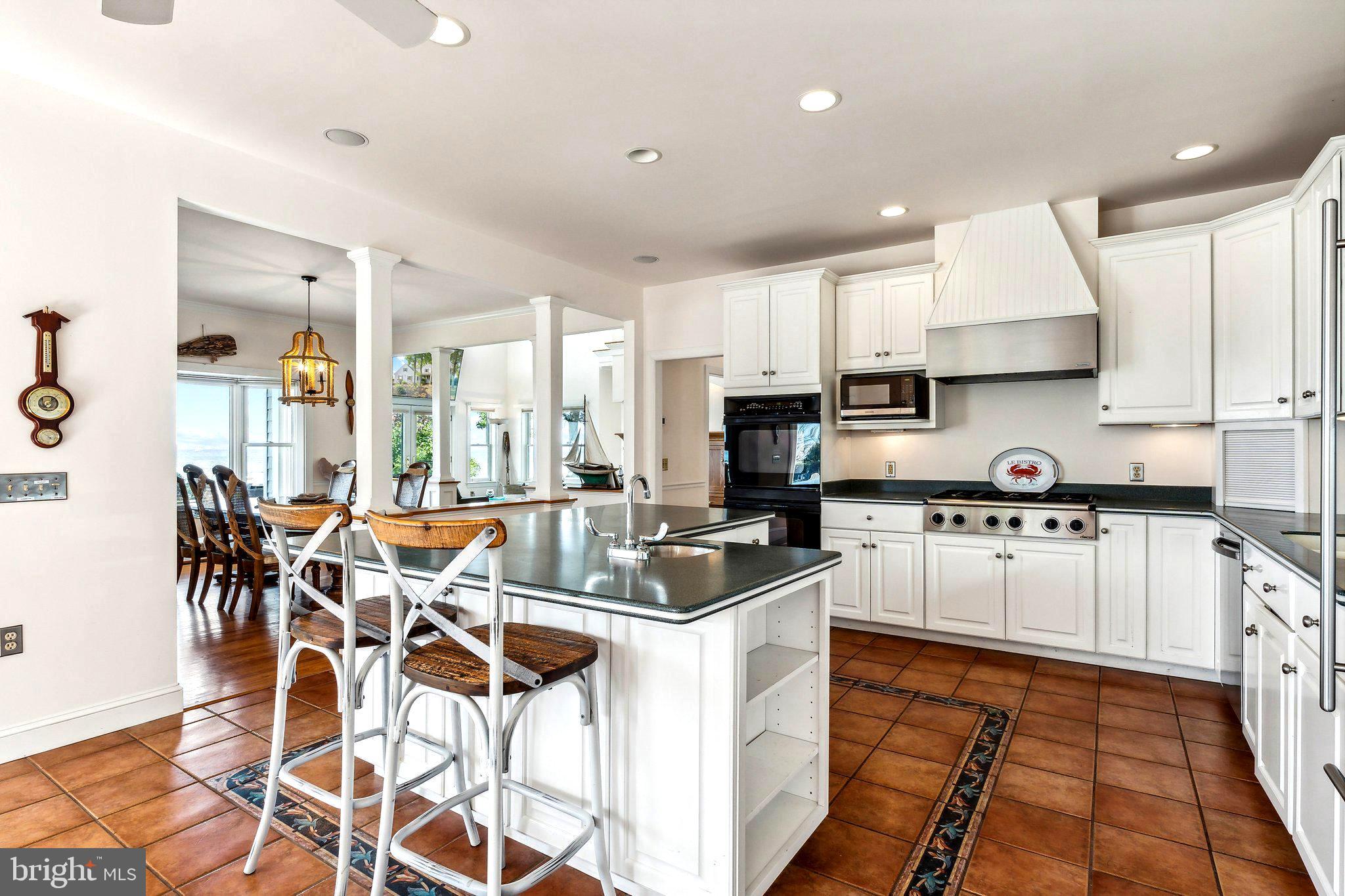 BLOODY POINT FARM - Residential